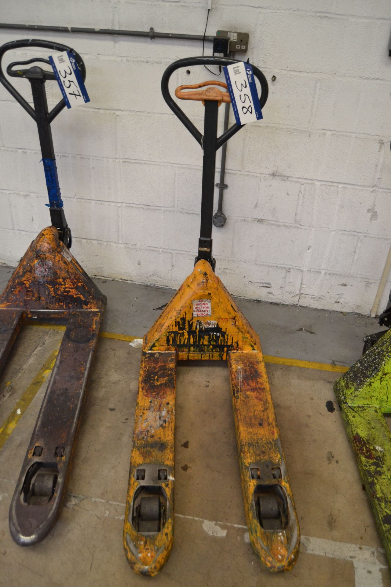 Jungheinrich Manual Hydraulic Pallet Truck