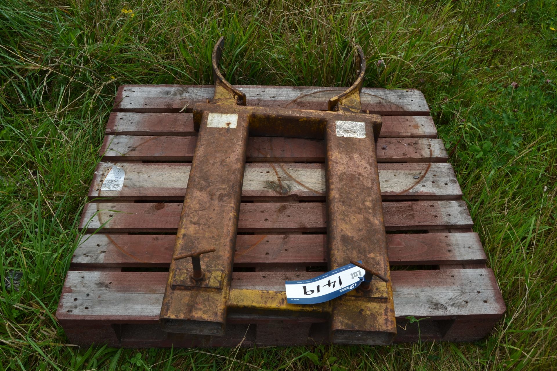 Fork Lift Barrel Clamp Attachment (reserve removal