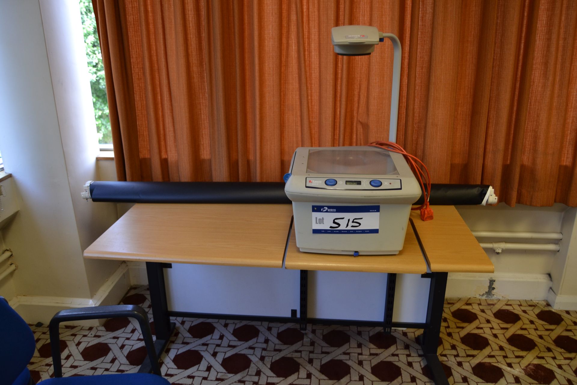 Sasco 250/2 Projector, with screen and projector t