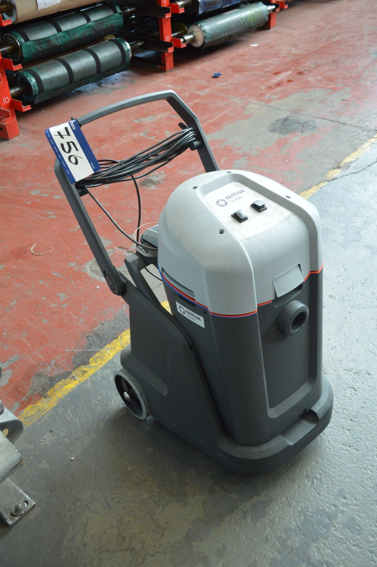 Nilfisk VL500 Tub Vacuum Cleaner