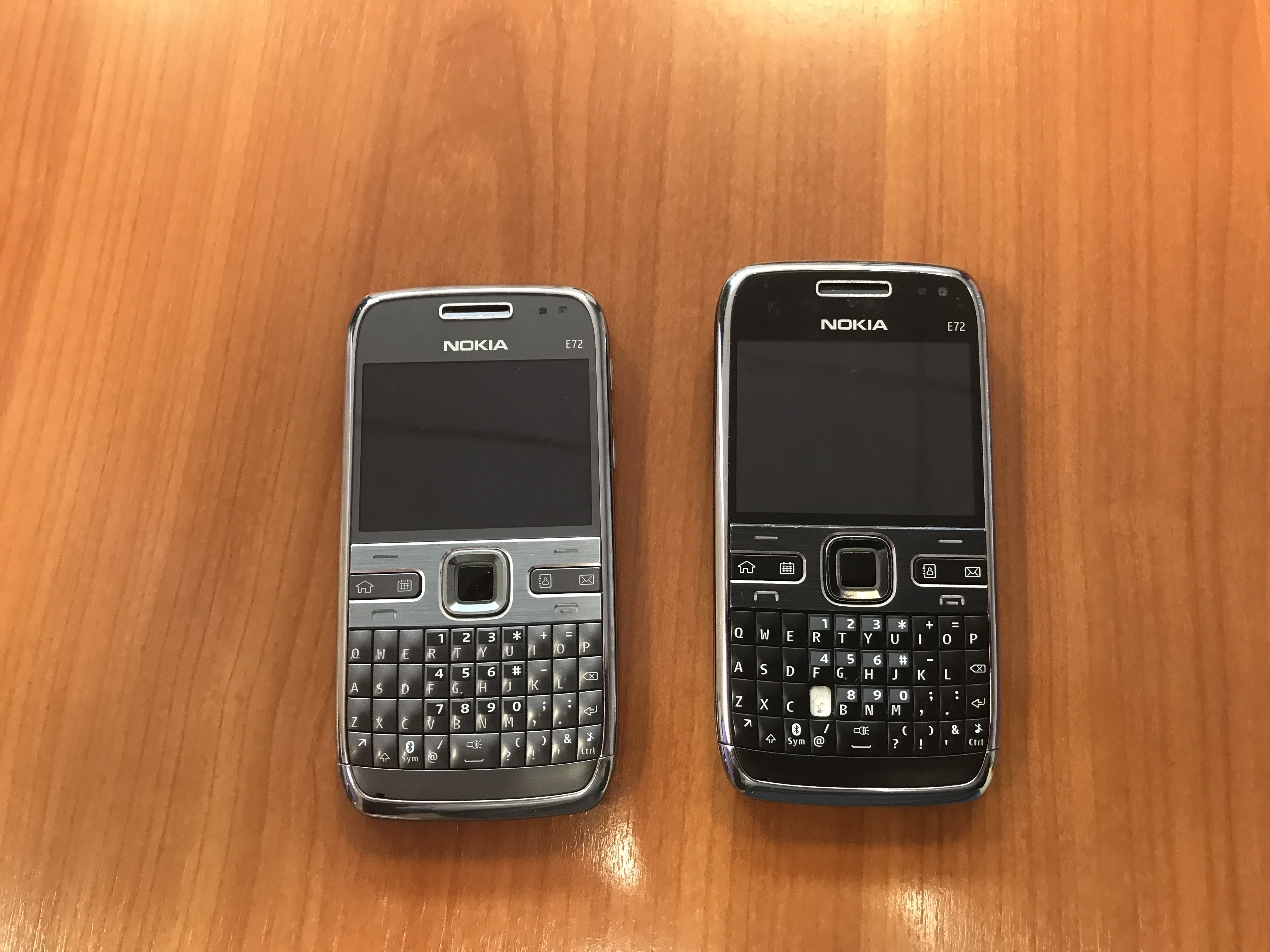 2 x Nokia E72 Mobile phones, One Phone Damaged, (No Chargers)