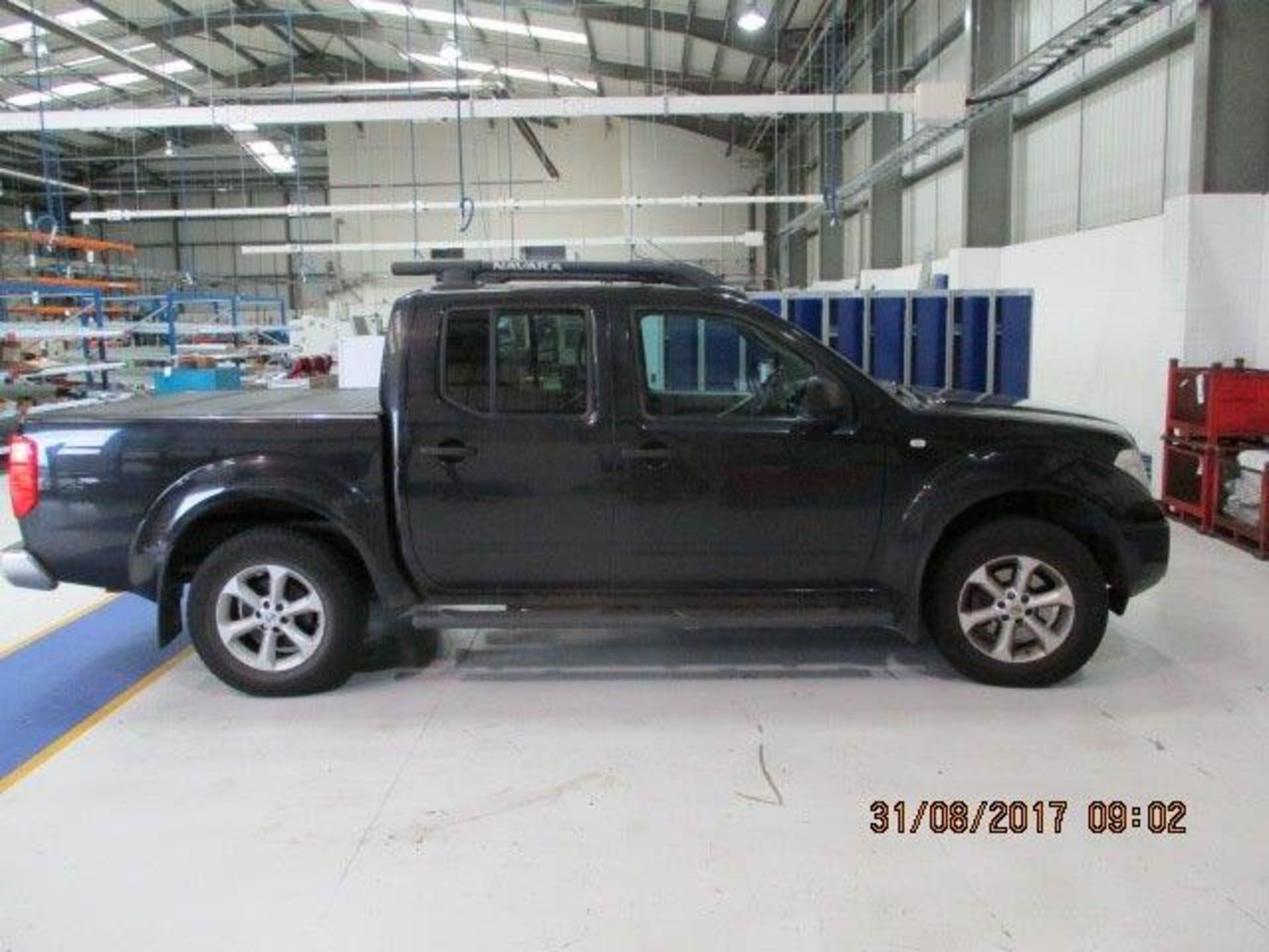 Nissan Navara 2.5 dCi Outlaw Double Cab Pickup, Re - Image 3 of 5