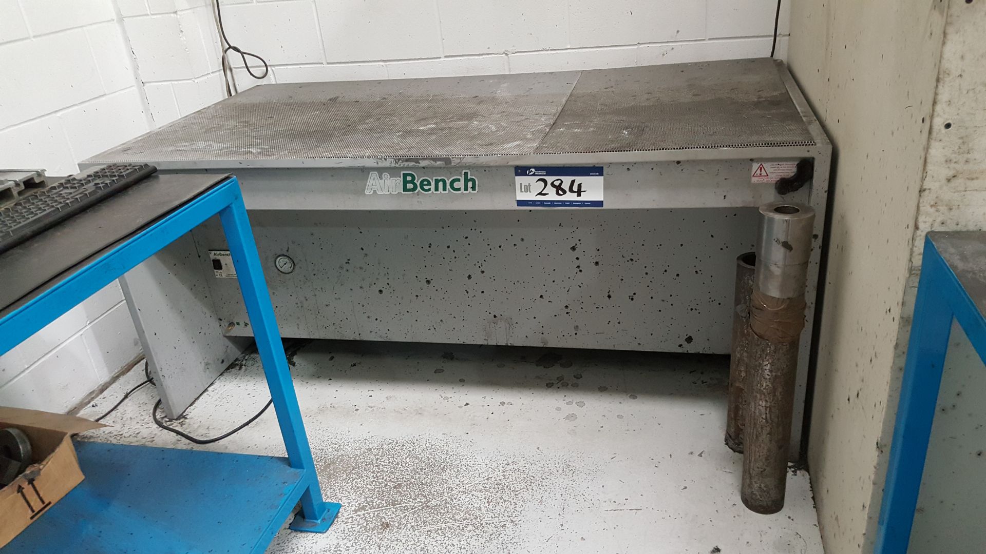 AirBench Pneumatic Downdraught Denibbing Bench, 18