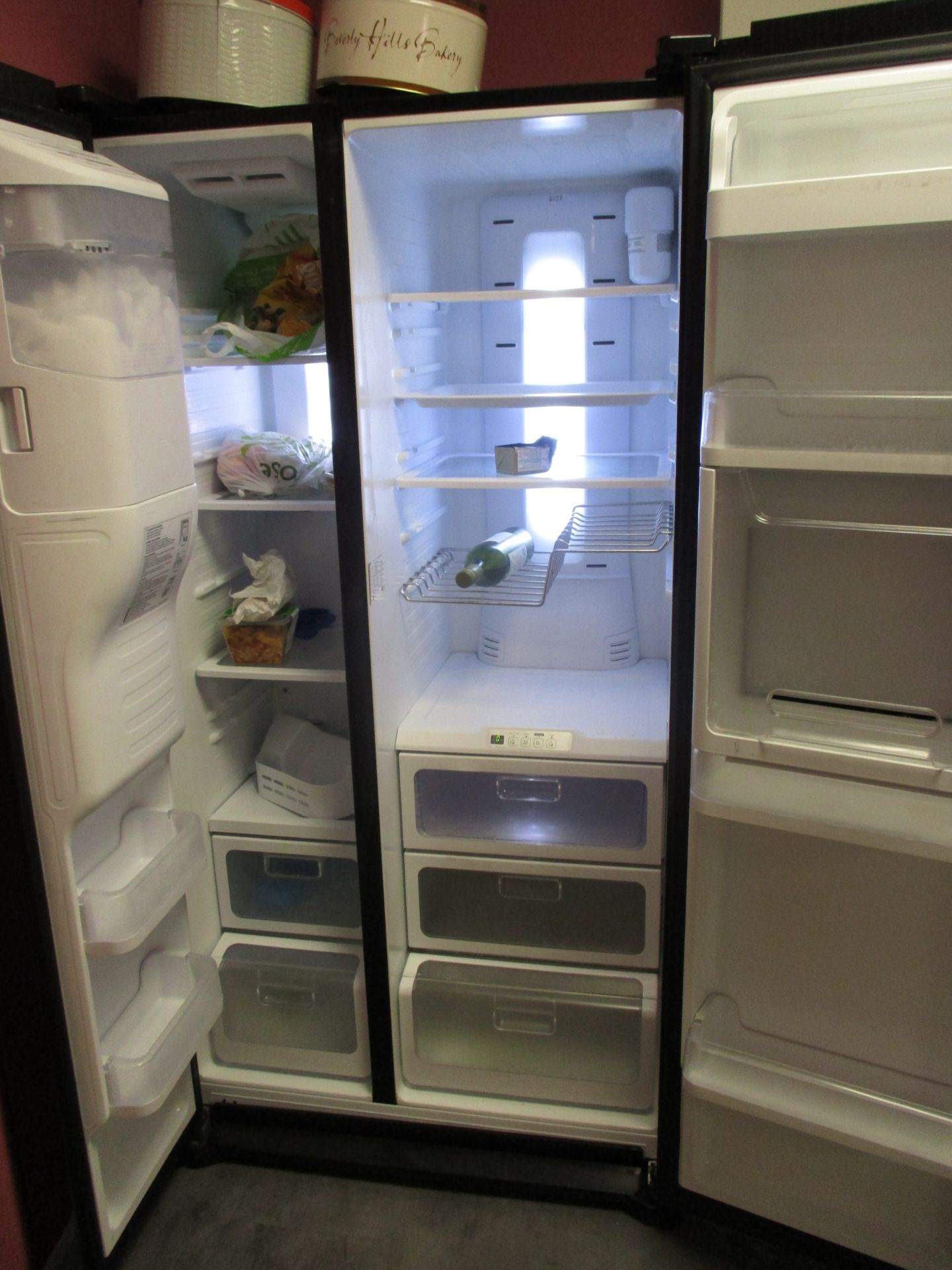 Samsung Double Door Cabinet Fridge Freezer - Image 3 of 3