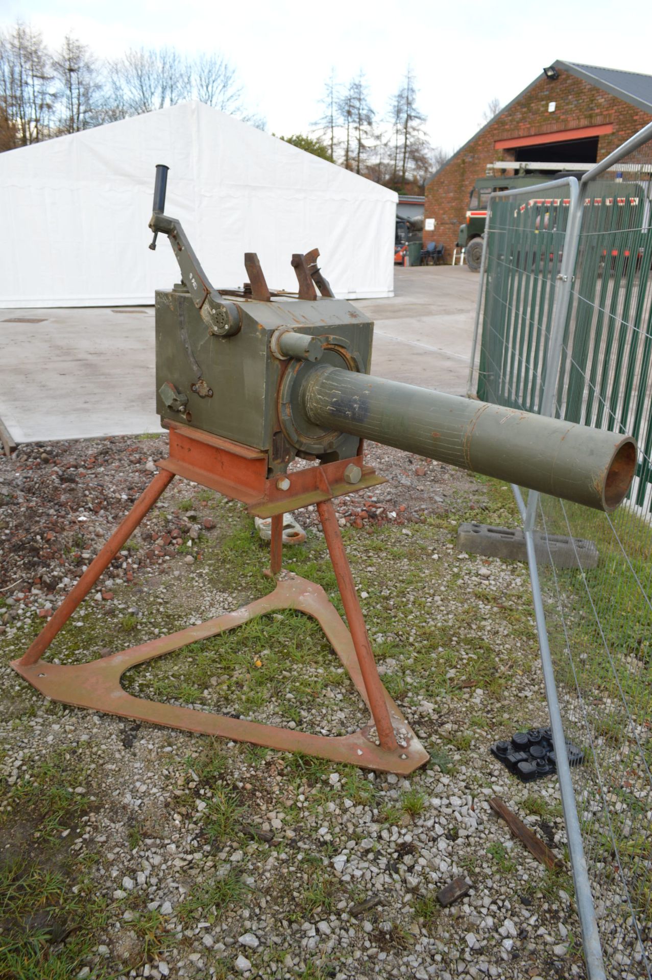 Gun Breach, with tripod stand (understood to be Rh - Image 3 of 5
