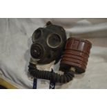 Gas Mask(Note VAT is not chargeable on hammer pric