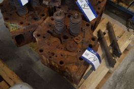 Cylinder Head(Note VAT is not chargeable on hammer