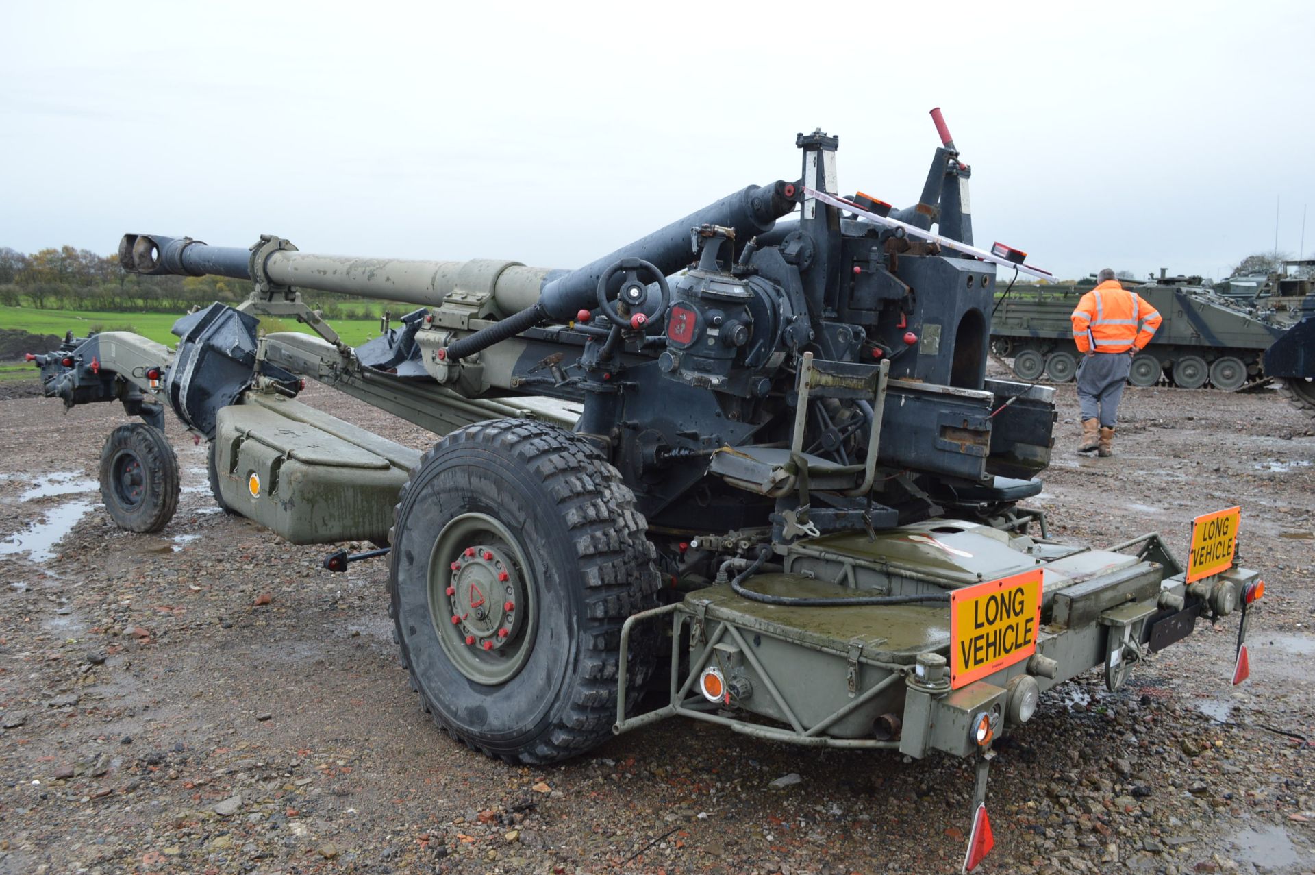 Howitzer FH70 SELF PROPELLED ARTILLERY GUN