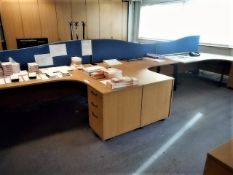 6 x Light Oak Veneered Curved Workstations with 4
