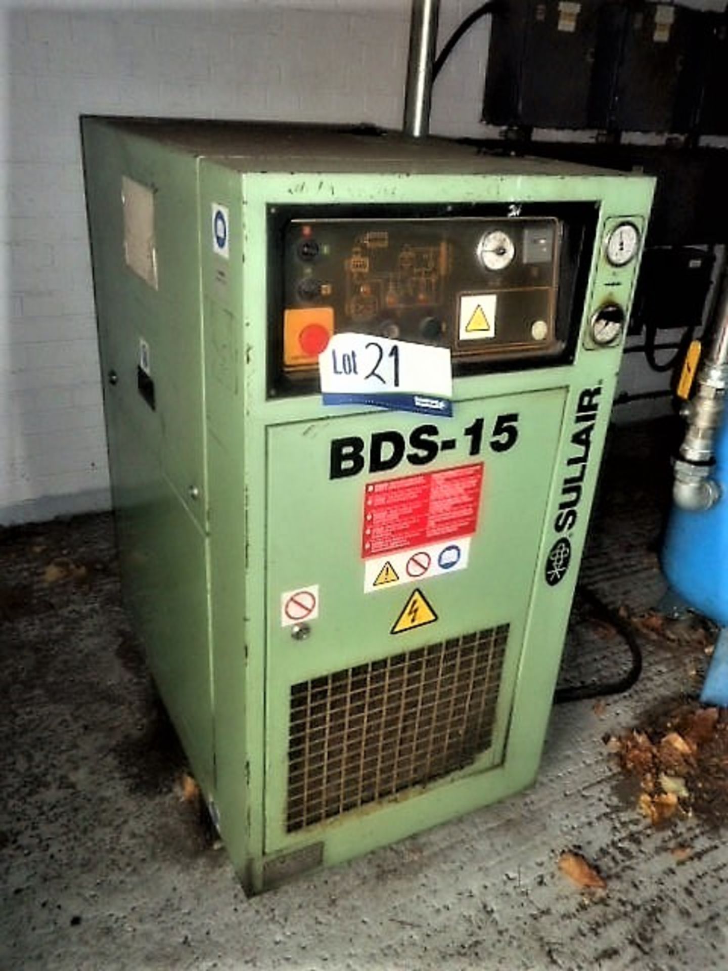 Sullair BDS-15 Packaged Rotary Screw Air Compresso