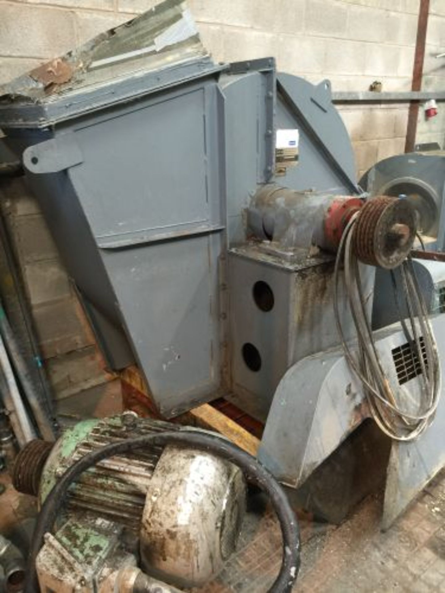 Extraction Fan, with DCE 37kW motor All lots will - Image 3 of 4