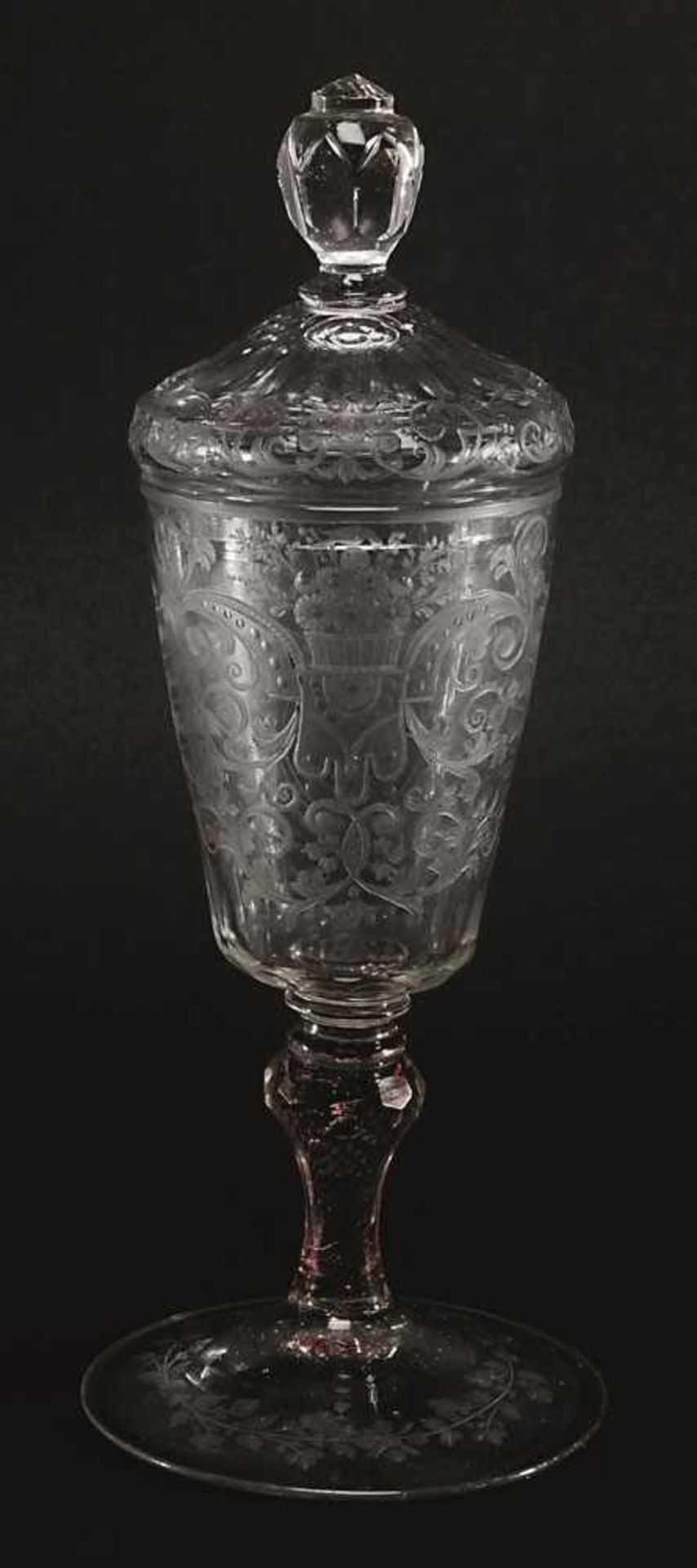 Pokal Böhmen, 1. Viertel 18. Jh., Schnitt Brandenburg (?) Farbloses, leicht graustichiges Glas mit