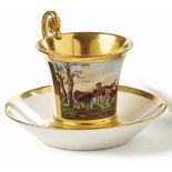 Bildtasse mit Untertasse Nymphenburg, um 1810/15 Konische Form auf abgesetztem Fuß,