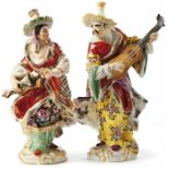 Gitarre spielender Malabar und Drehleiher spielende Malabarin Meissen, 20. Jh. Modell von