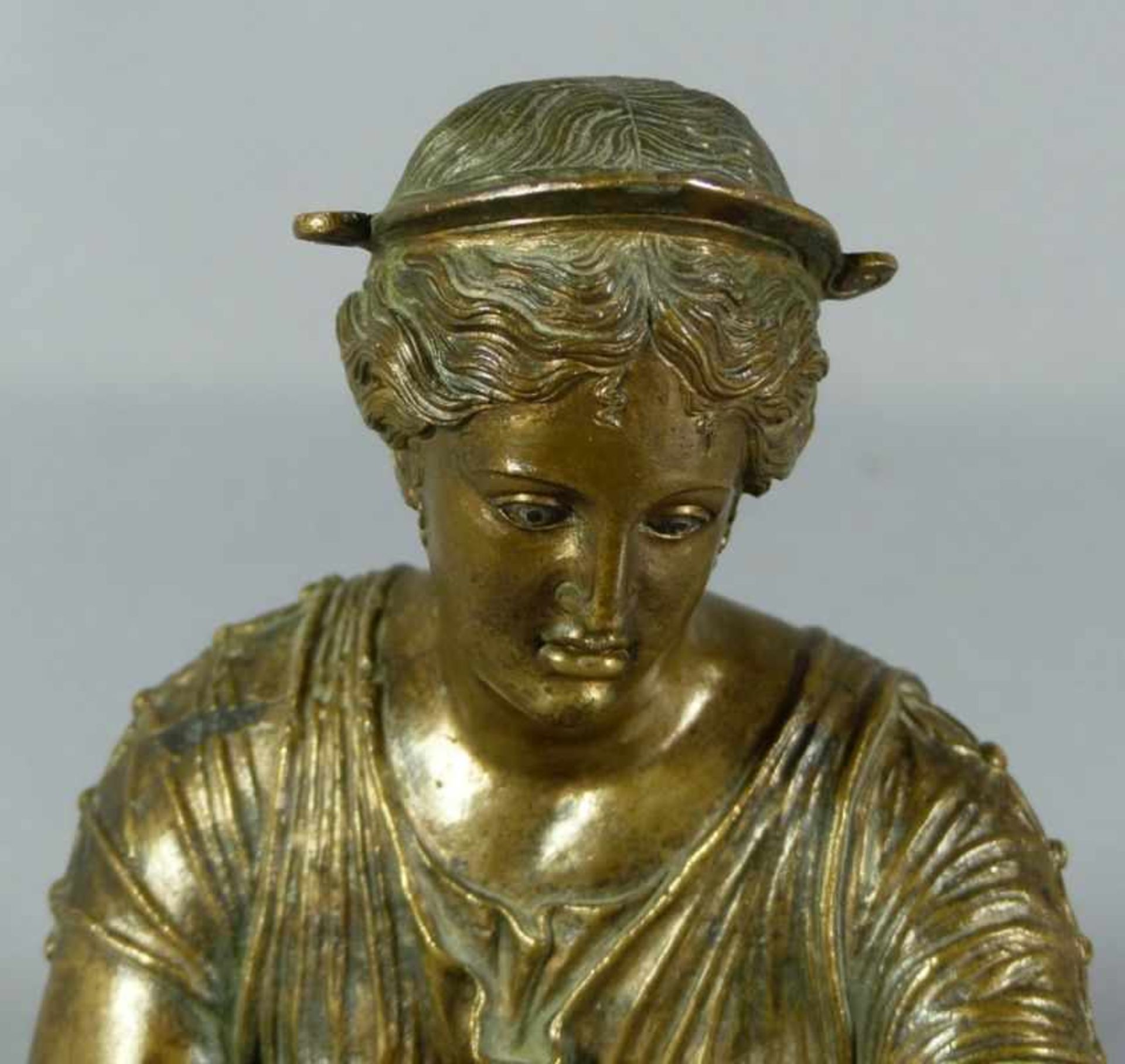 Artemis 19. Jh. Grand-Tour-Artikel nach dem Original im Nationalmuseum in Neapel. Bronze, - Bild 2 aus 4