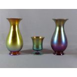 Drei Vasen "Myra-Kristall" WMF, Geislingen - um 1925/30 Zwei balusterförmige Vasen mit abgesetztem