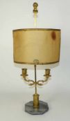 Bouillotte-Lampe Frankreich, um 1810 Auf oktogonaler Marmorplinthe Schaft mit quadratischem