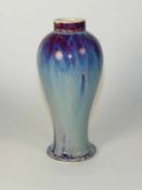 Segerporzellan-Vase KPM Berlin, um 1900 Hochschultrige Balusterform; ochsenblutrote und blaue