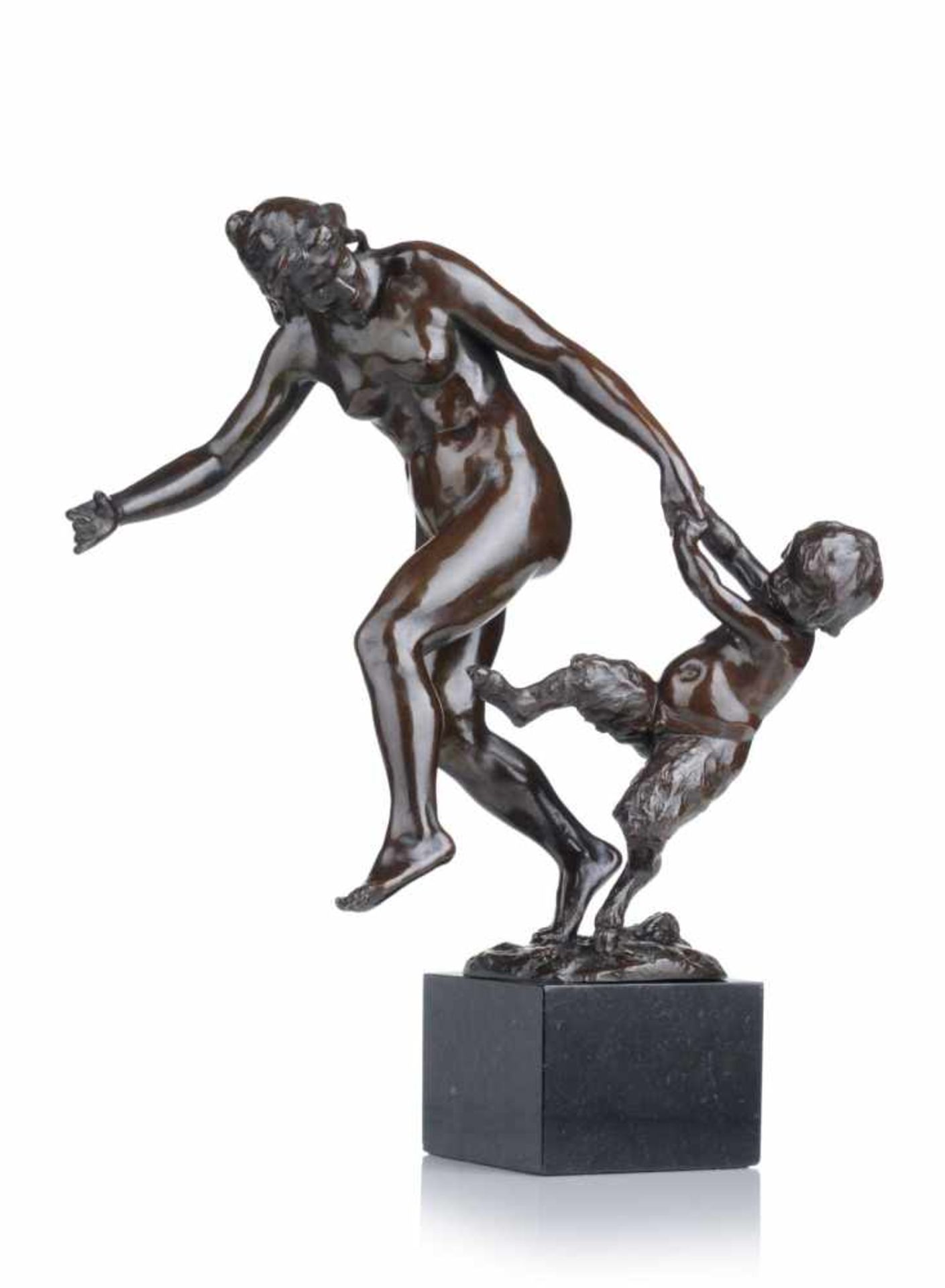 August Schreitmüller "Bacchantin mit Satyrknaben". Wohl 1912.Bronze, gegossen, schwarzbraun