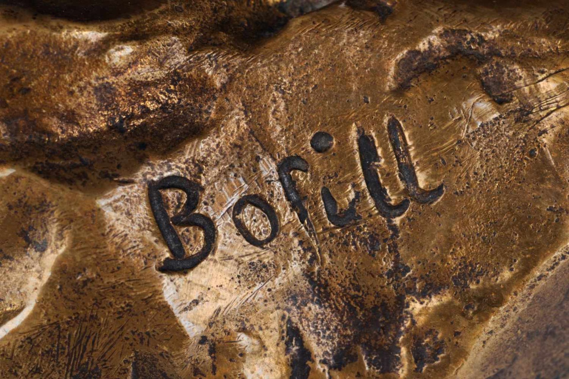 Antoine Bofill, Jüngling in historischem Gewand mit Fanfare. 1. Viertel 20. Jh. Bronze, gegossen und - Bild 6 aus 6