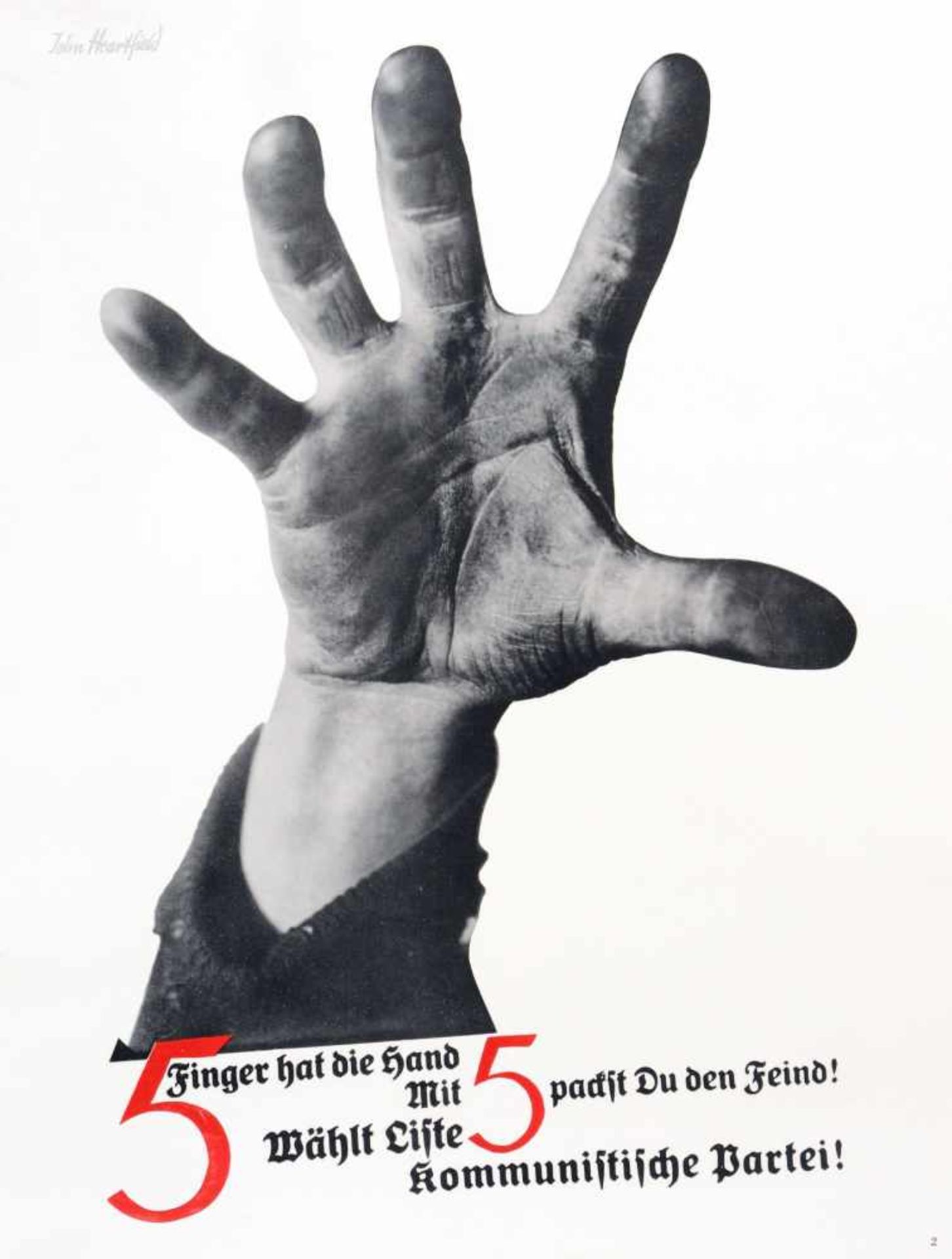 John Heartfield "33 Fotomontagen". 1974. Vollständige Mappe mit 33 reproduzierten Fotomontagen, - Bild 13 aus 15