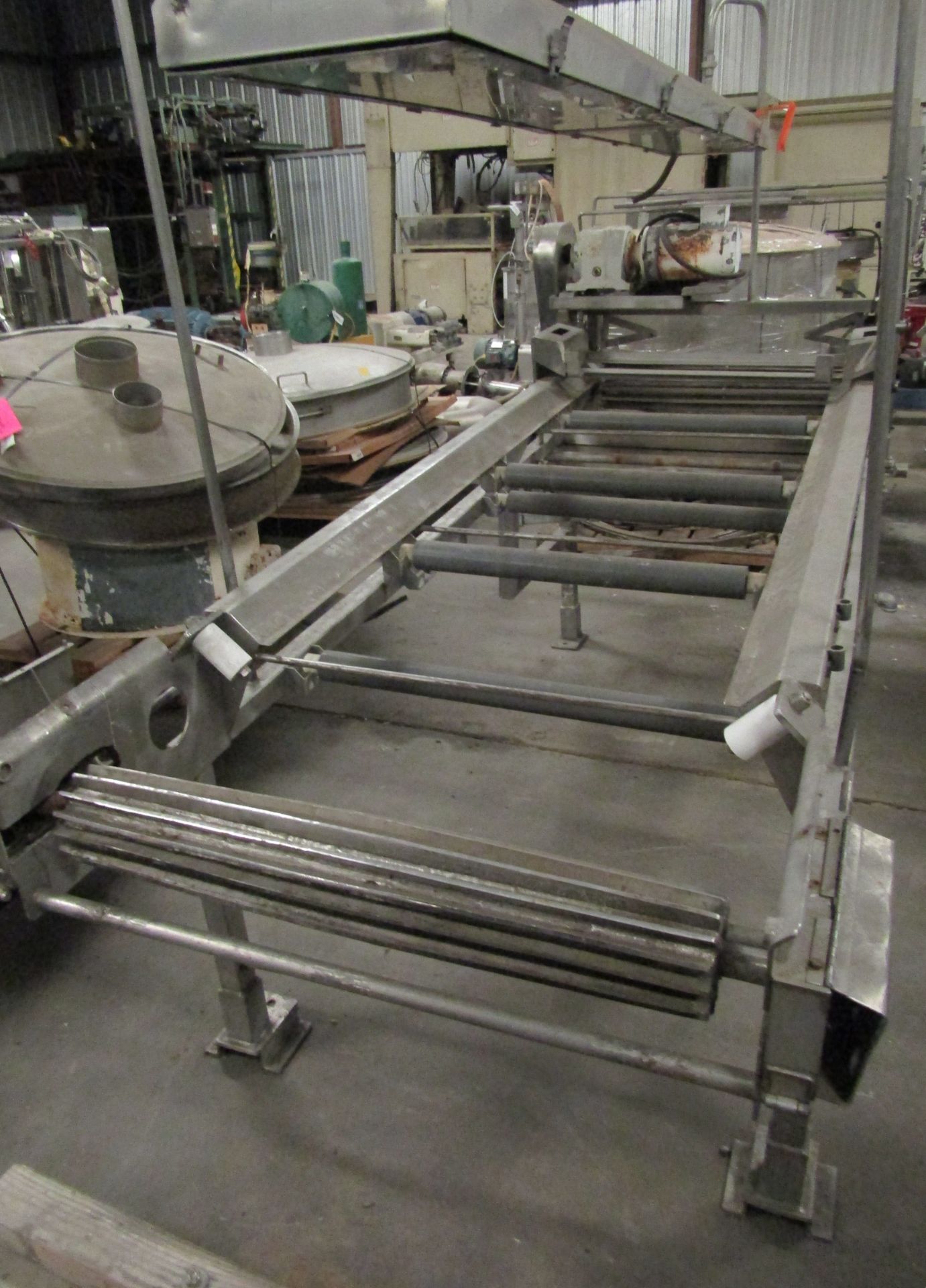 30” wide x 9’ long stainless steel sorting conveyor