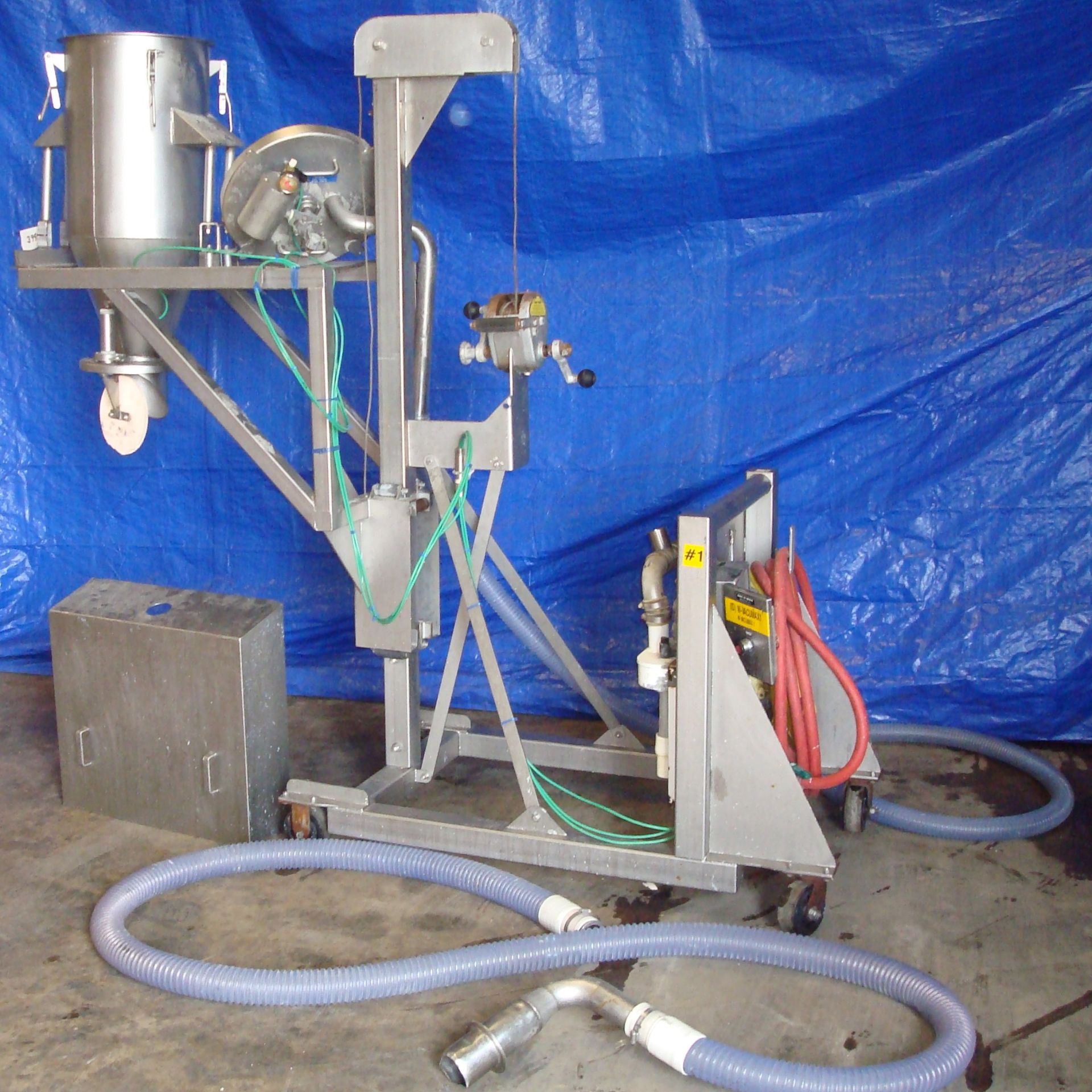 Vac-U-Max mobile vacuum conveying system