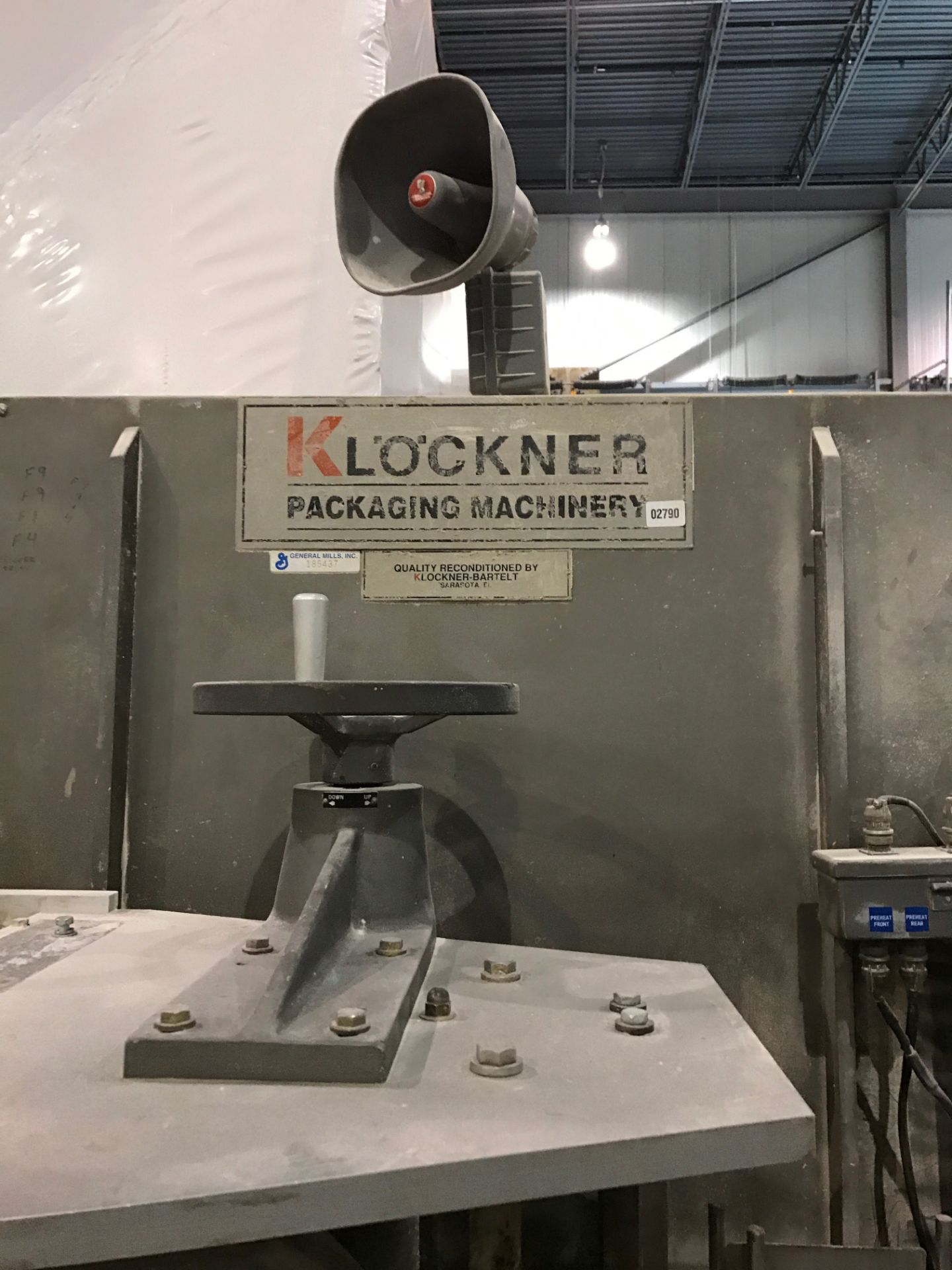 Klockner Bartelt Packaging Machine Model IM-8-14 S/N 1093 with Speedee Type Fillers and Control - Bild 18 aus 18