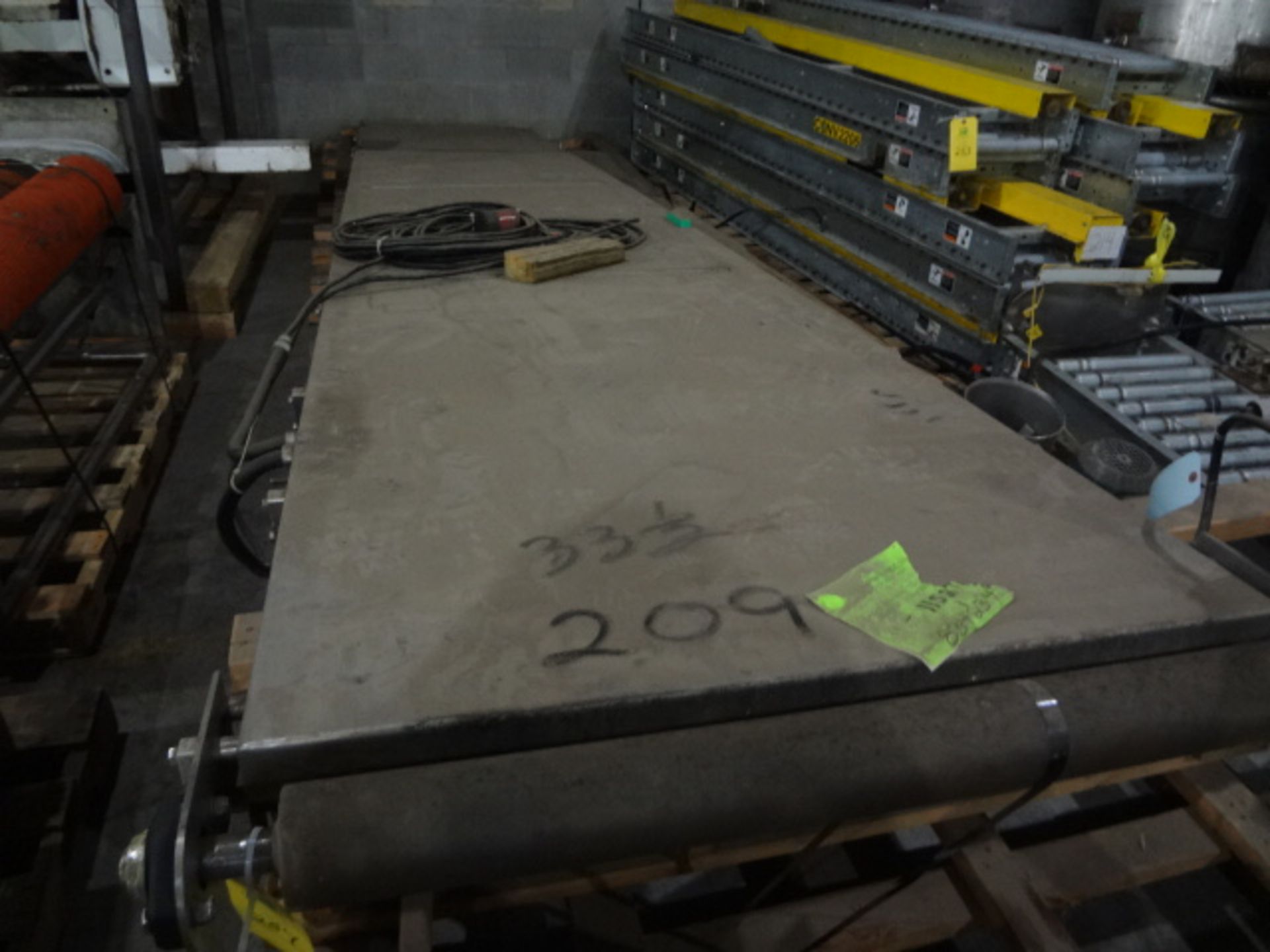 Conveyor Bed 33 in. Wide x 209 in. Long, LOCATED IN OTTAWA, OH. LOADING FEE $100