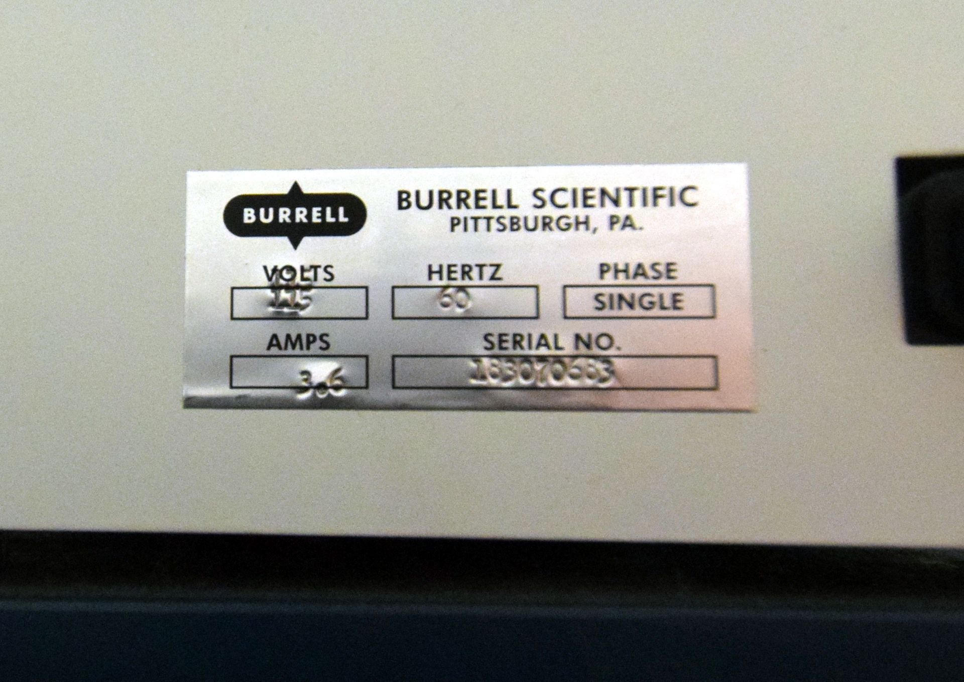 Burrell Scientific Wrist Action Shaker, Model 75, Serial# 183070683. LOADING FEE $25 - Image 4 of 4