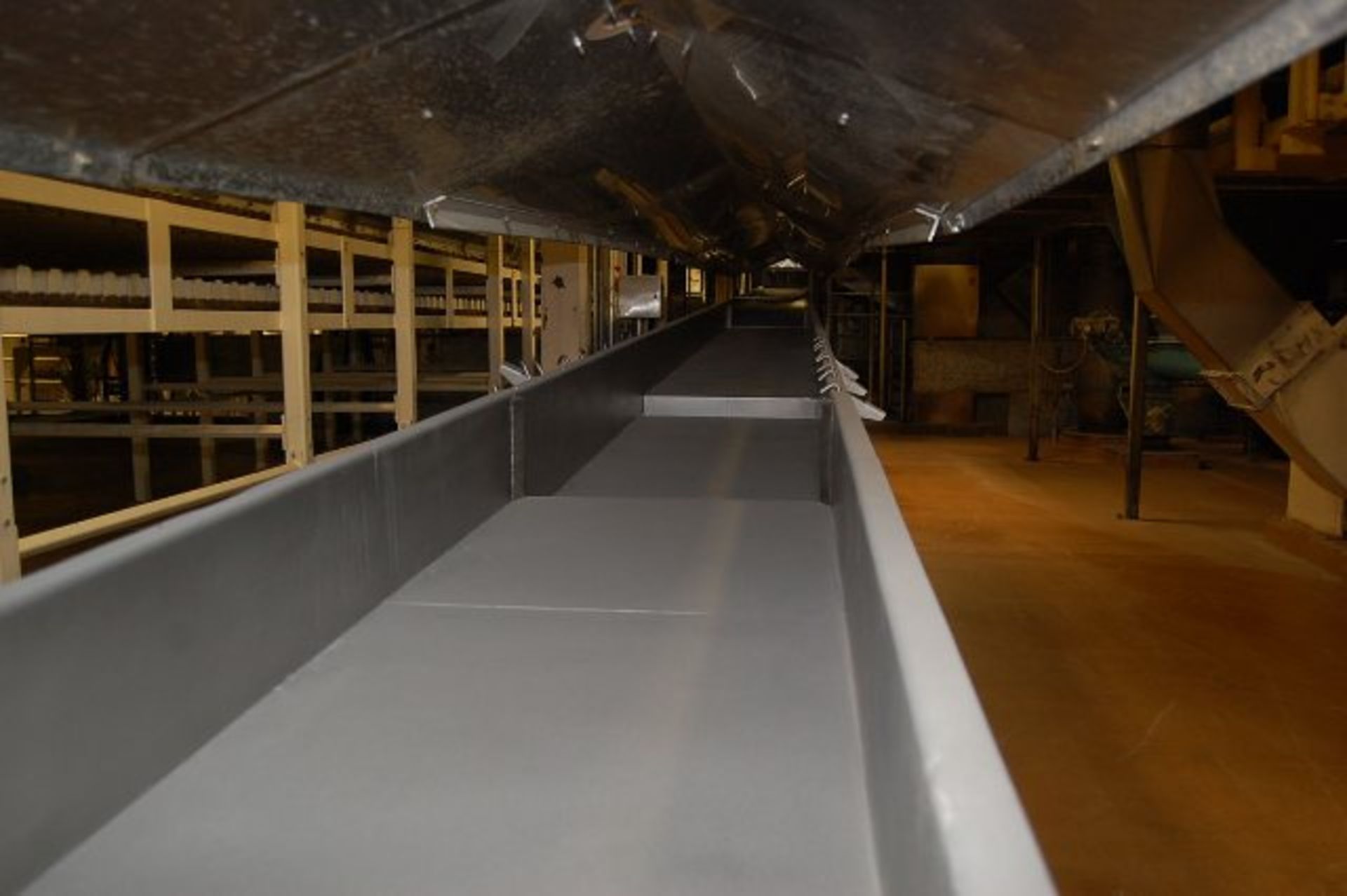 FMC Model #BL Vibratory Conveyor, Approx. 80 ft. Length x 23 in. Wide, Includes Hanging Cover, 460 - Bild 2 aus 2