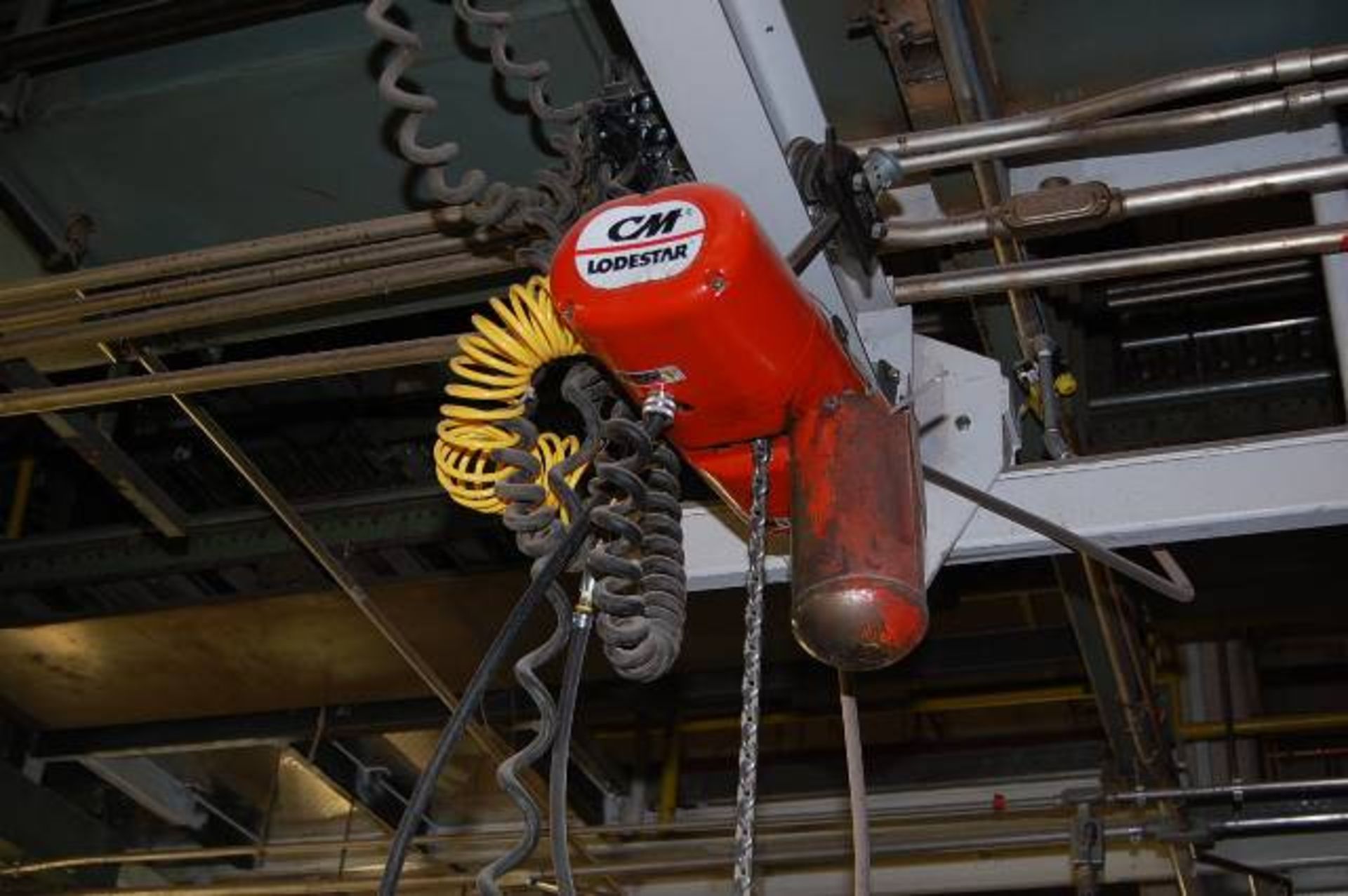 CM Loadstar Electric Chain Hoist, Includes LSI Model #4494/76-2A Lift Accessory - Image 3 of 3