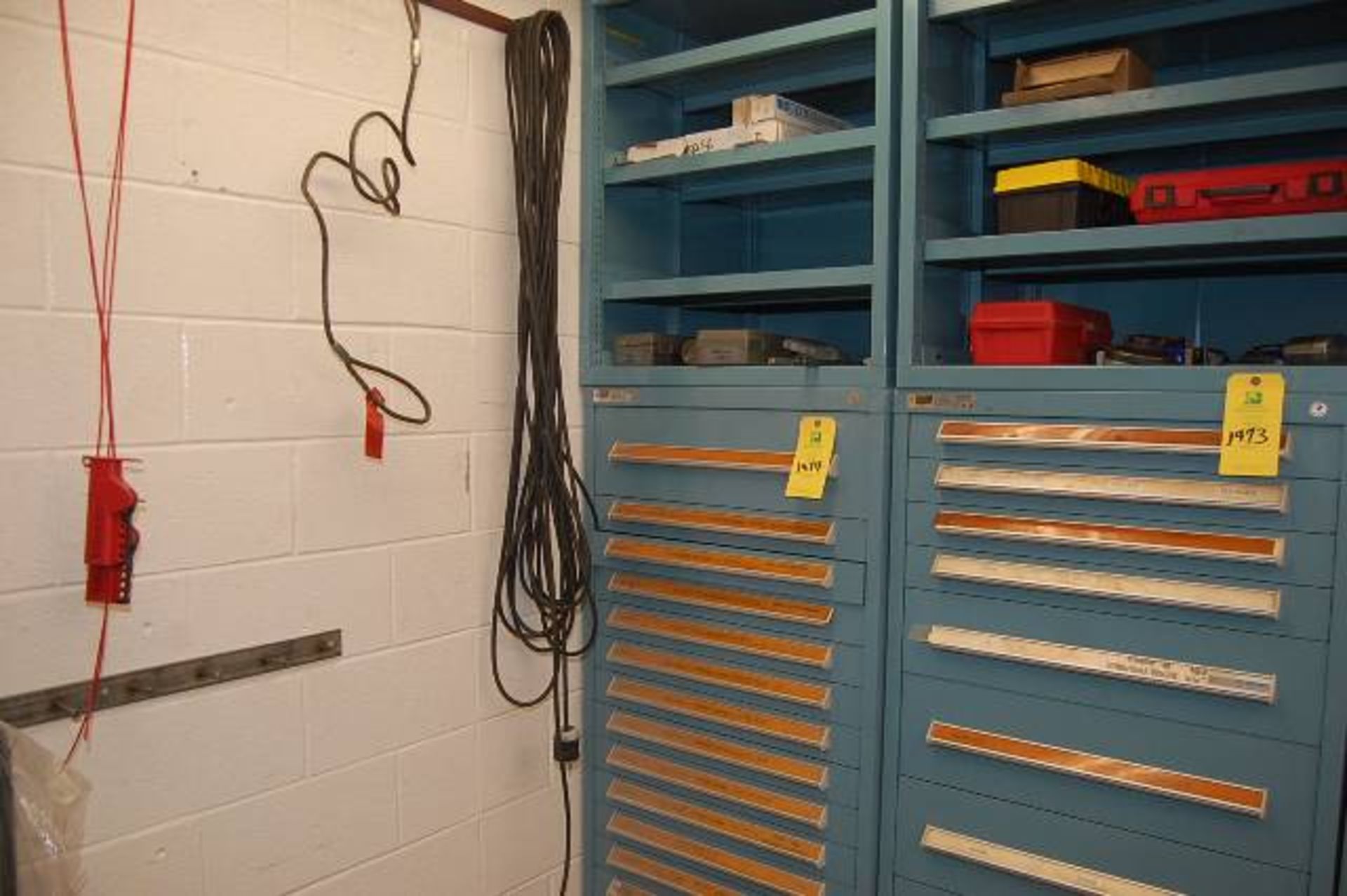 Stanley Vidmar Tool Cabinet w/Vidmar Shelf Unit