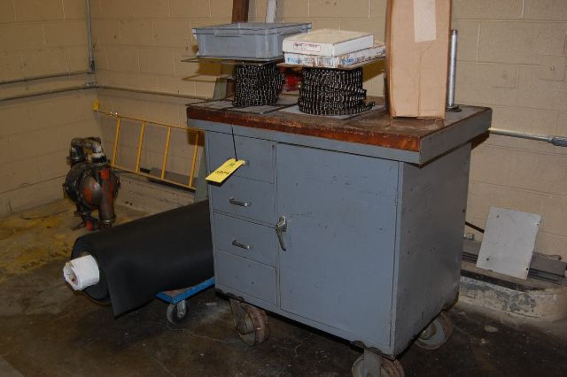 Shop Cabinet w/Vise, 4-Wheel Base, (1) 4-Wheel Cart