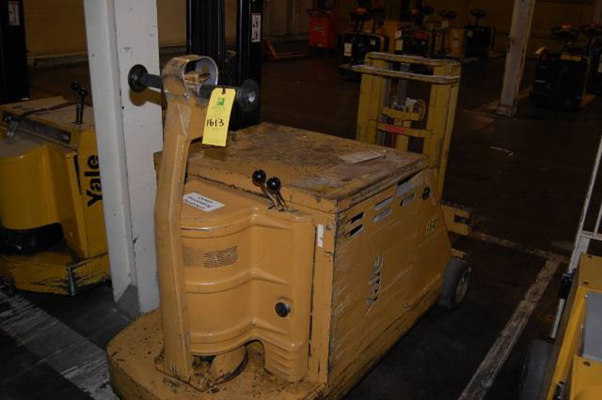 Yale Model #MC030C4S048 Electric Walk Behind Stacker Fork Lift, 24 Volt, Short Mast, SN N386370/ID