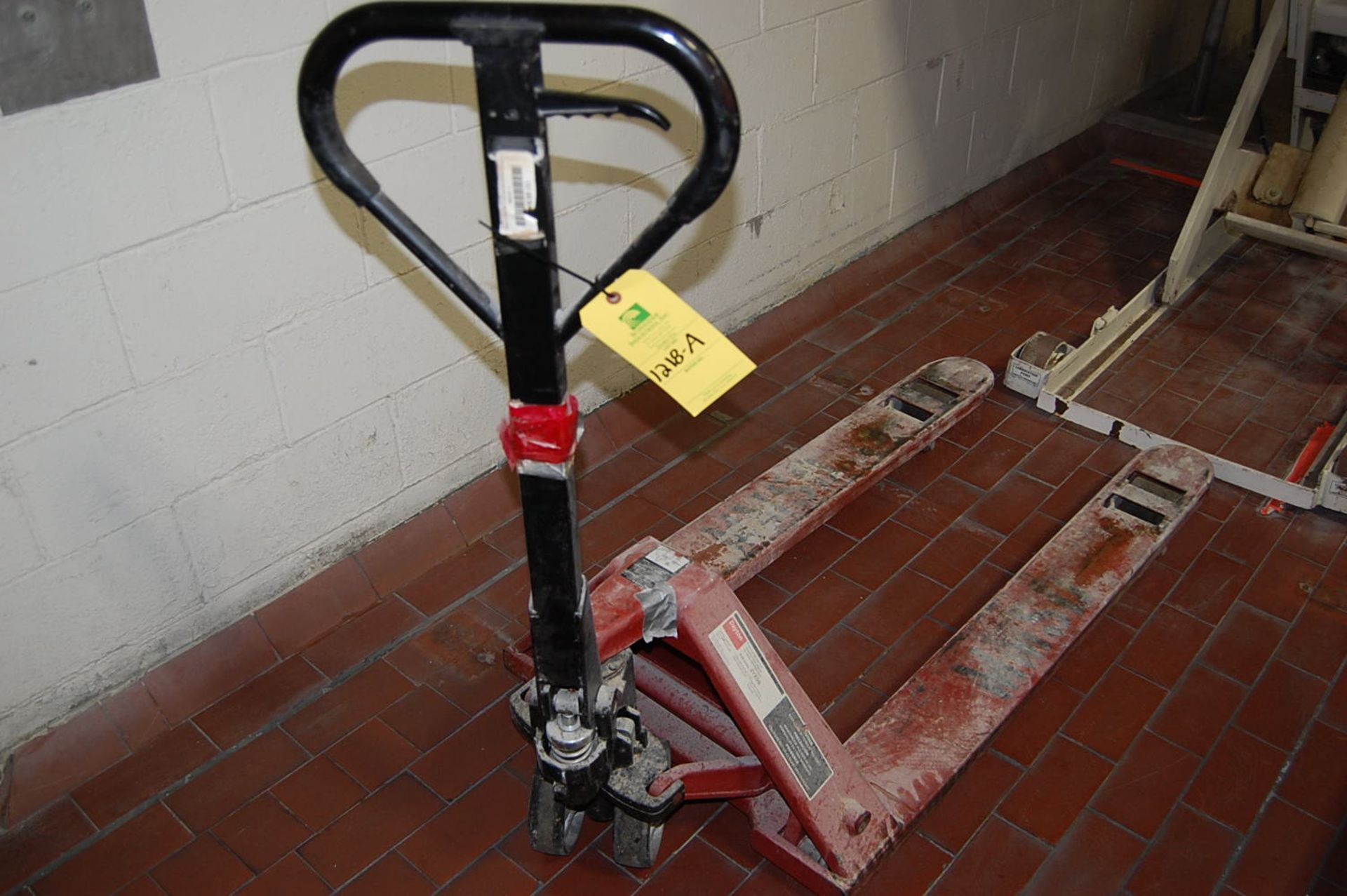 Dayton Model #4YX96 Pallet Jack, Rated 6000 lbs.