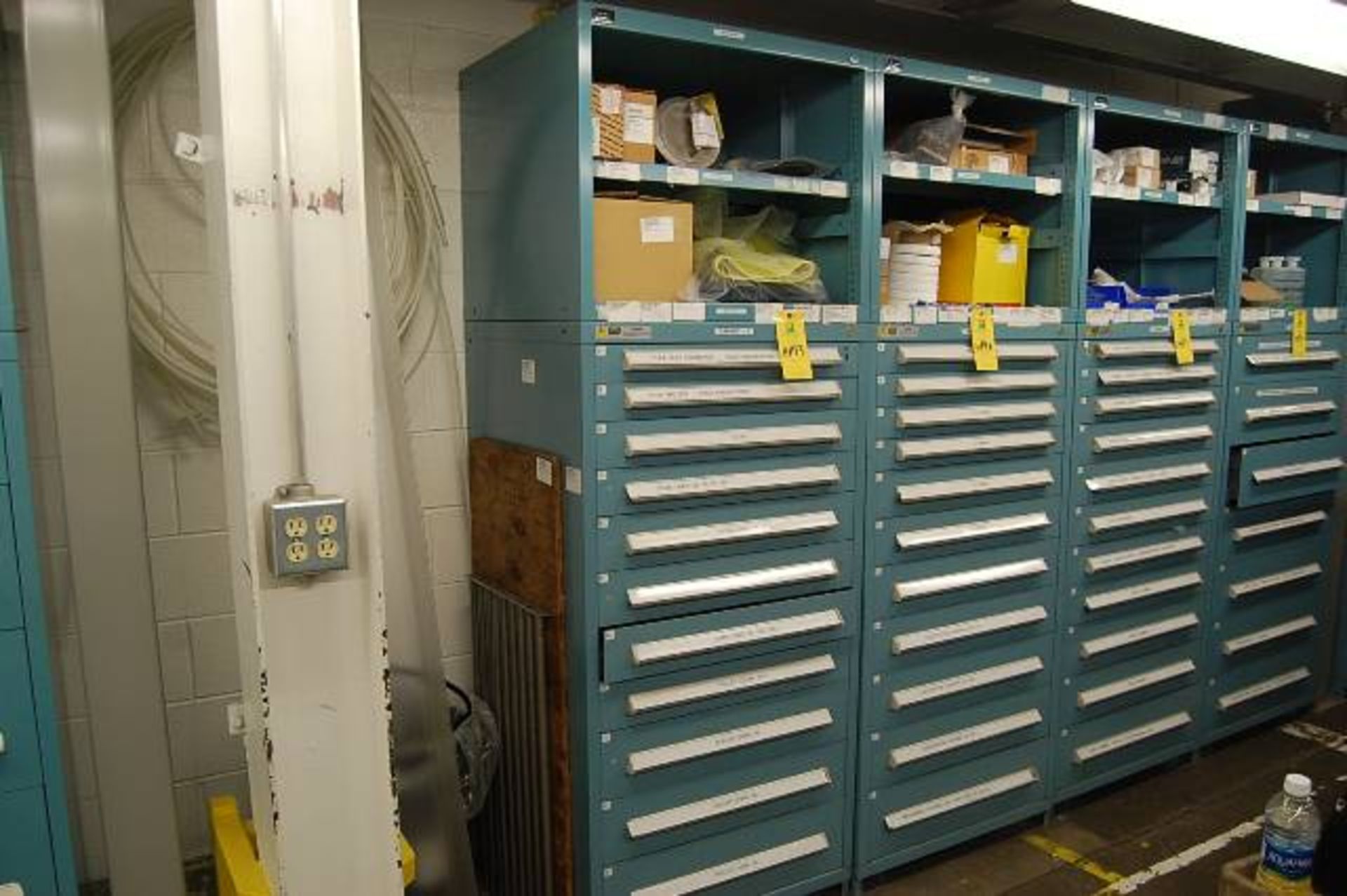 Stanley Vidmar Roller Drawer Tool Cabinet Includes Vidmar Shelf Unit & Contents