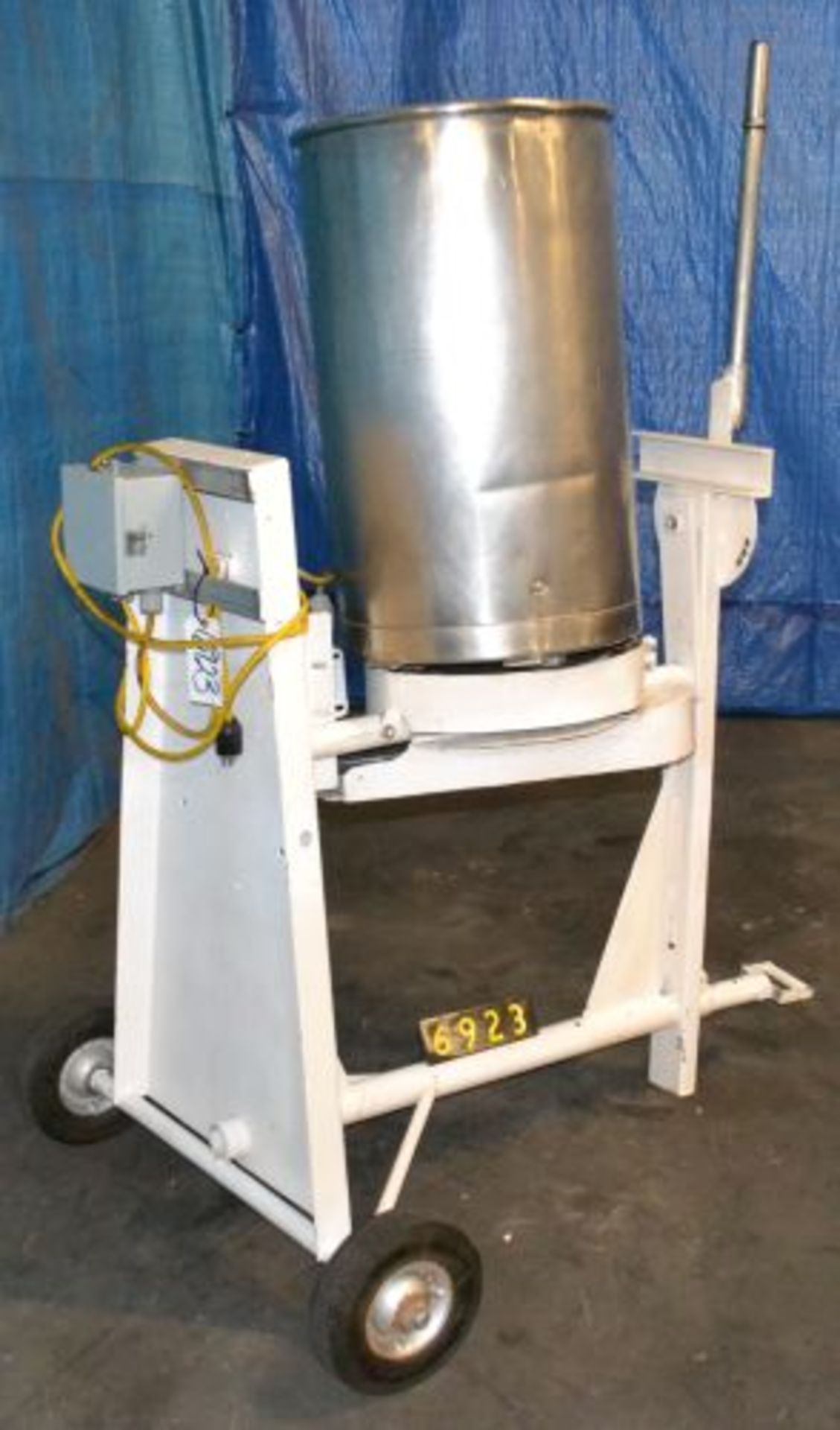 30 gallon dumping mixer, manually-operated tilt-dump, 1/3 HP electric motor drive, 115/230 volt, - Image 2 of 6