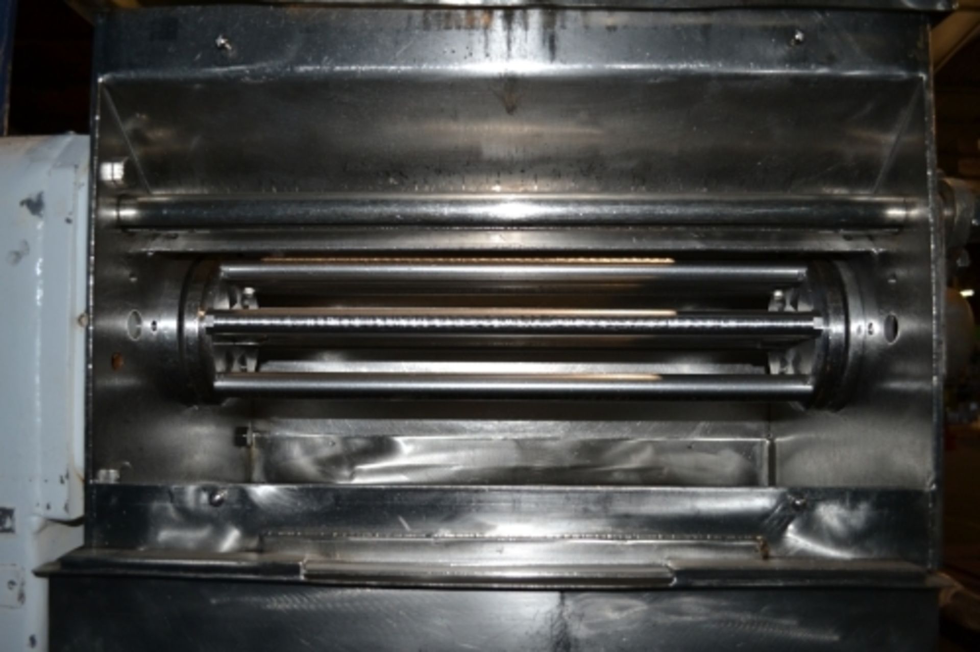 Vector corporation lump breaker, model 542, serial number CR82, 12” wide x 21” long x 5” deep feed - Image 3 of 4