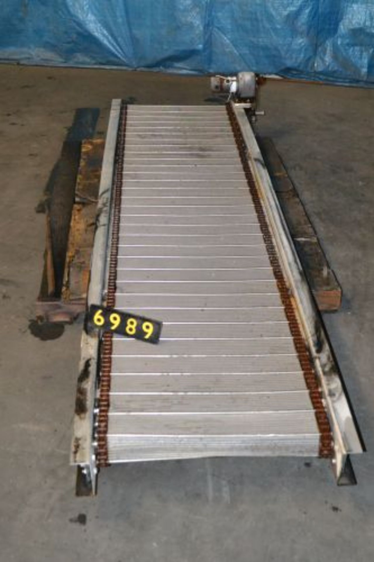 21-1/2 in. wide x 94 in. long stainless steel mesh conveyor, 1/8 HP chain drive motor, 14 RPM, 90 V, - Image 3 of 3