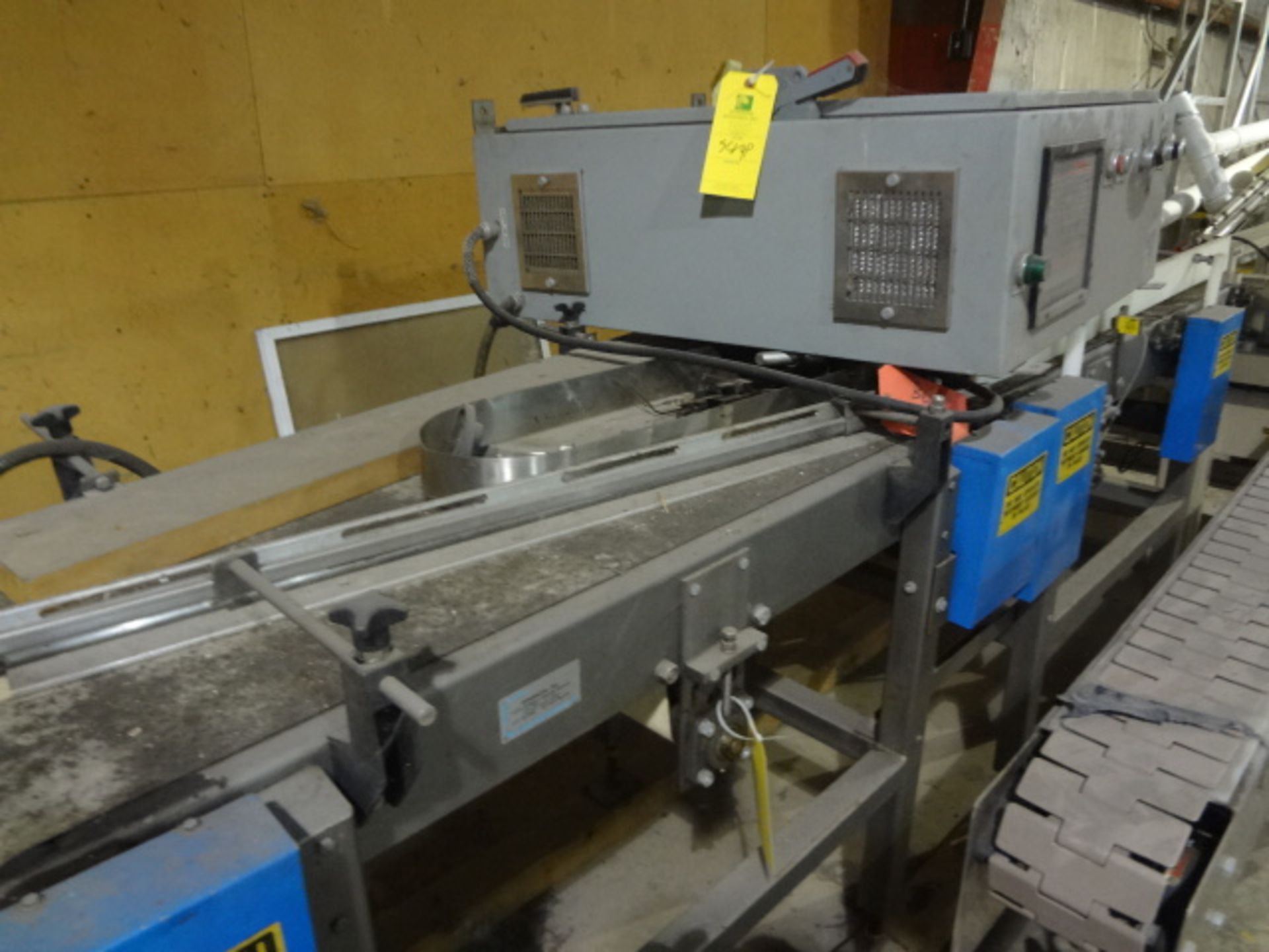 Belt Conveyor, Dual 10 in. x 12 in. l. Belts, LOCATED IN WENONA, IL, LOADING FEE $20