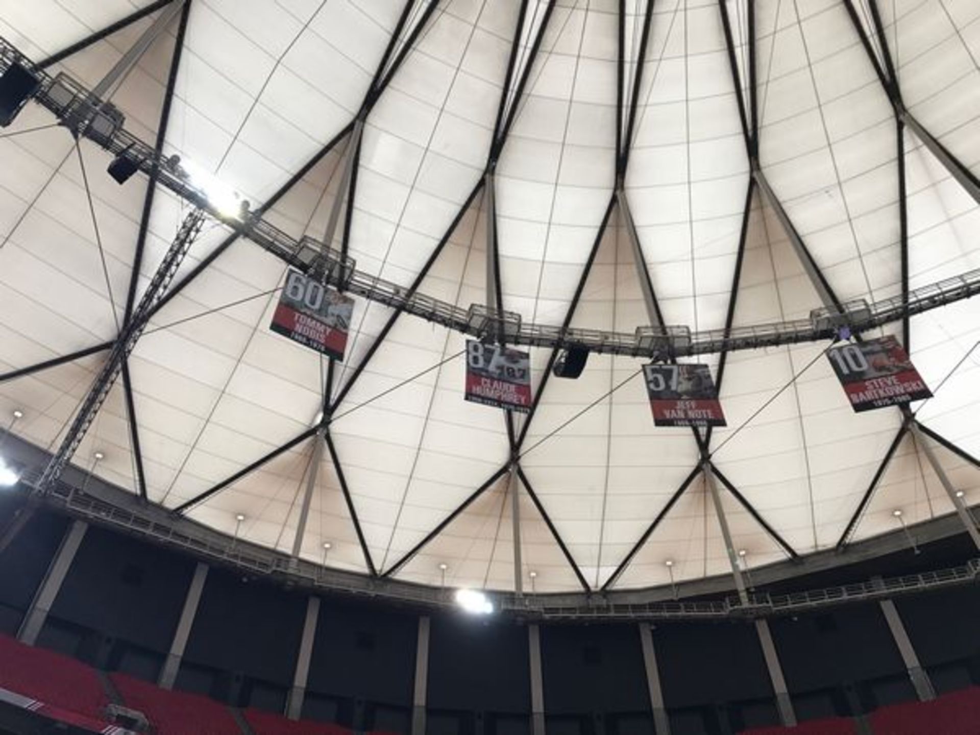 #31 WILLIAM ANDREWS / Authentic & Historic Banner Hung in GA Dome Rafters / Size: 20ft tall x 15ft - Image 2 of 4