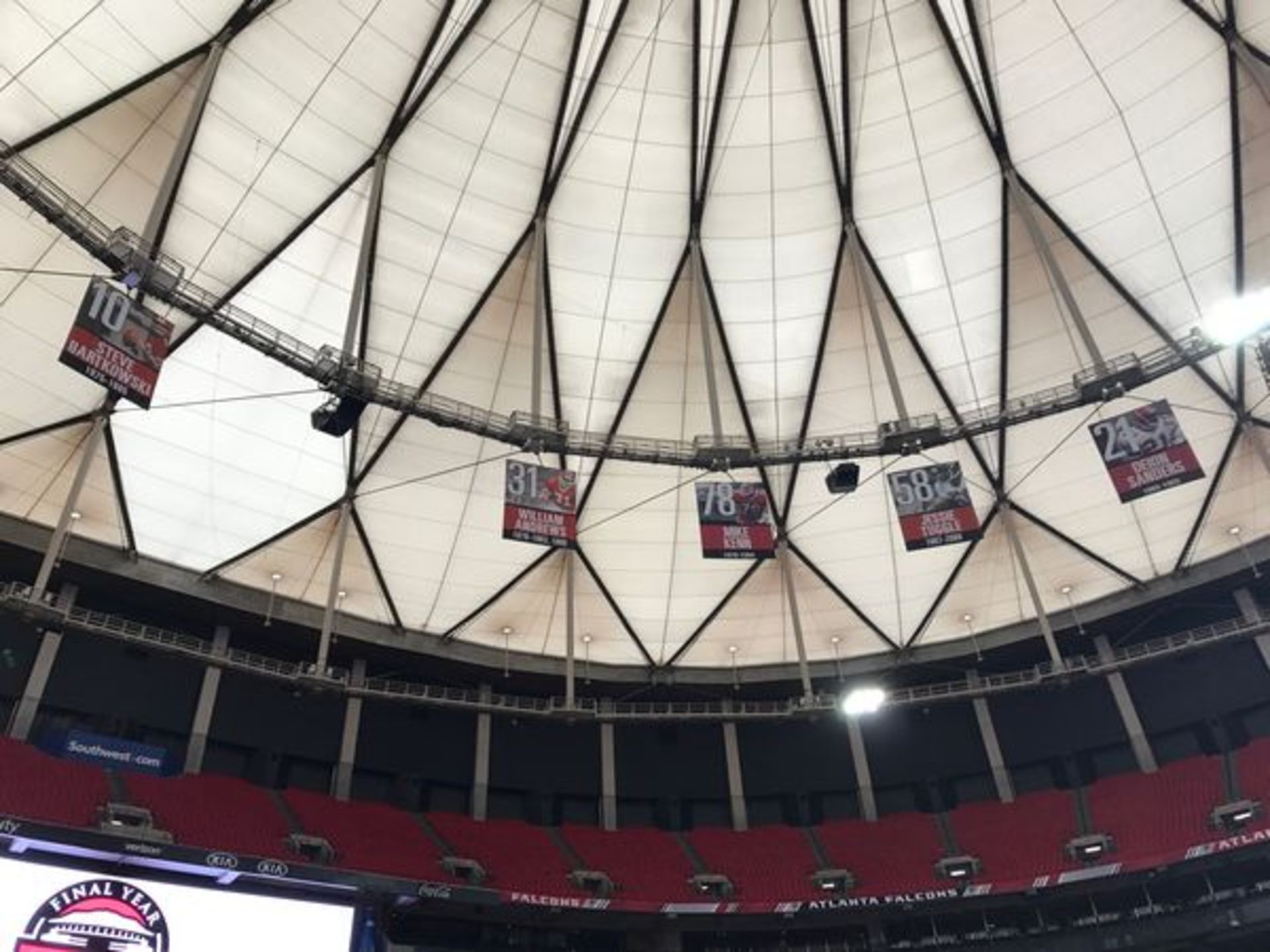 #42 GERALD RIGGS / Authentic & Historic Banner Hung in GA Dome Rafters / Size: 20ft tall x 15ft wide - Image 3 of 4