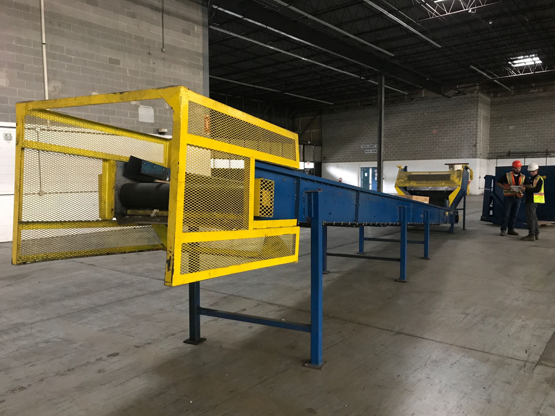 Sort Conveyor, 38 feet 11.25 inches LONG x 3 feet 5.25 inches WIDE, 3 HP, includes spare belt - Image 3 of 6