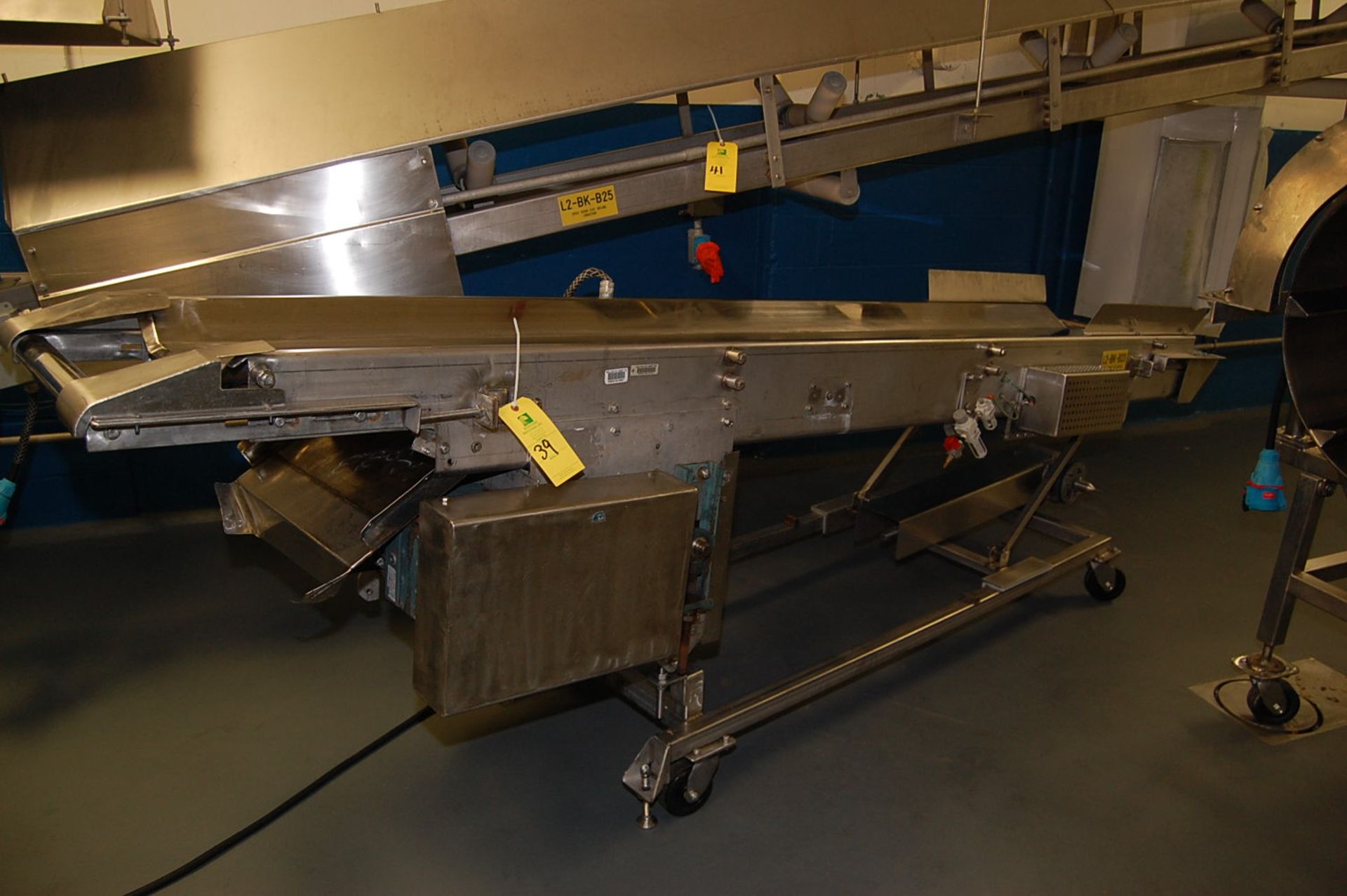 Conveyor - SS Conveyor Frame, 10 ft. Length x 24 in. Wide, Motorized, 208-230/460 Volt, SS 4-Wheel