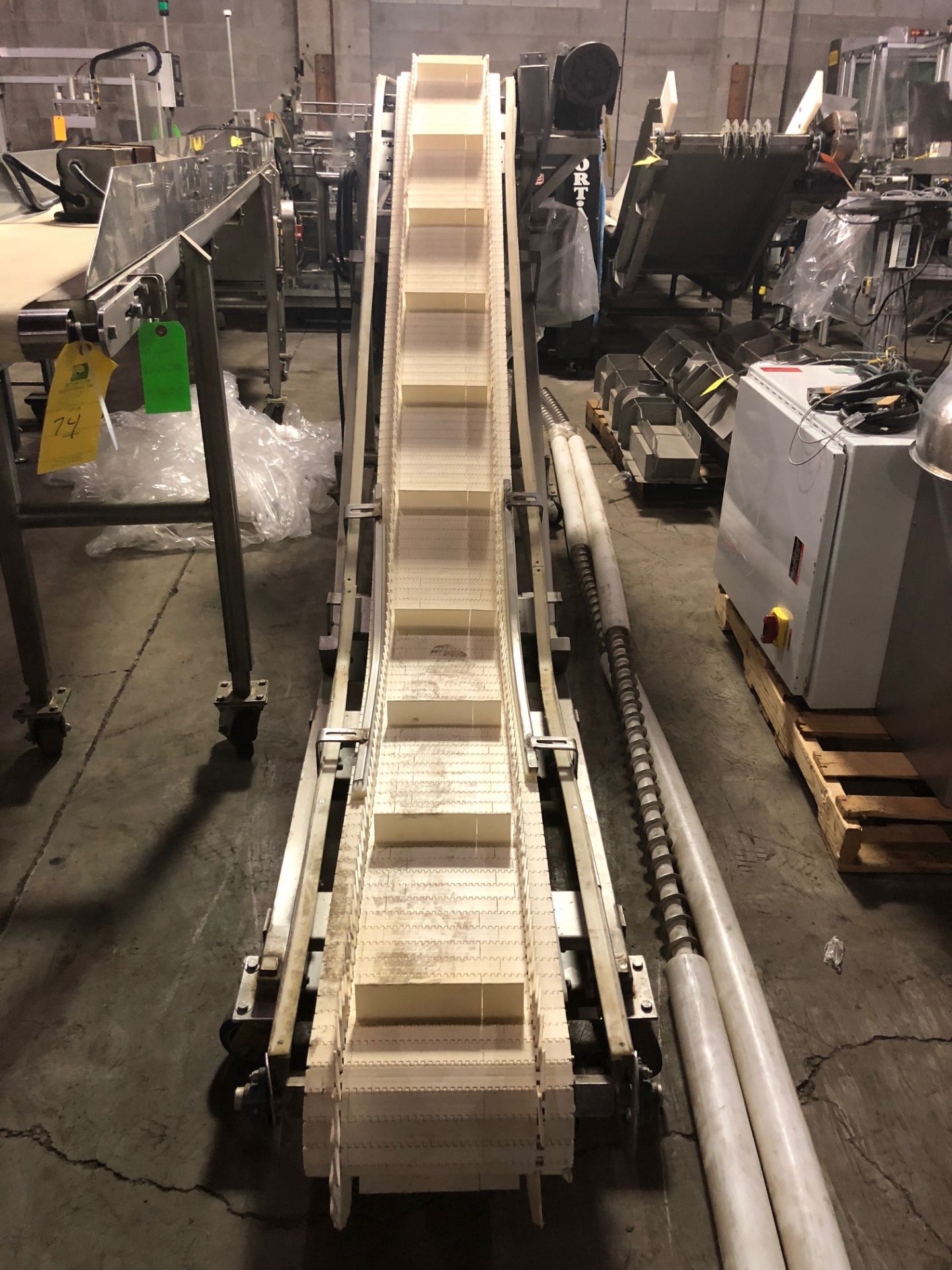 Incline Cleated Belt Conveyor, 3 ft. x 6 ft. x 3 ft. on Casters Rigging Fee for the item: $100