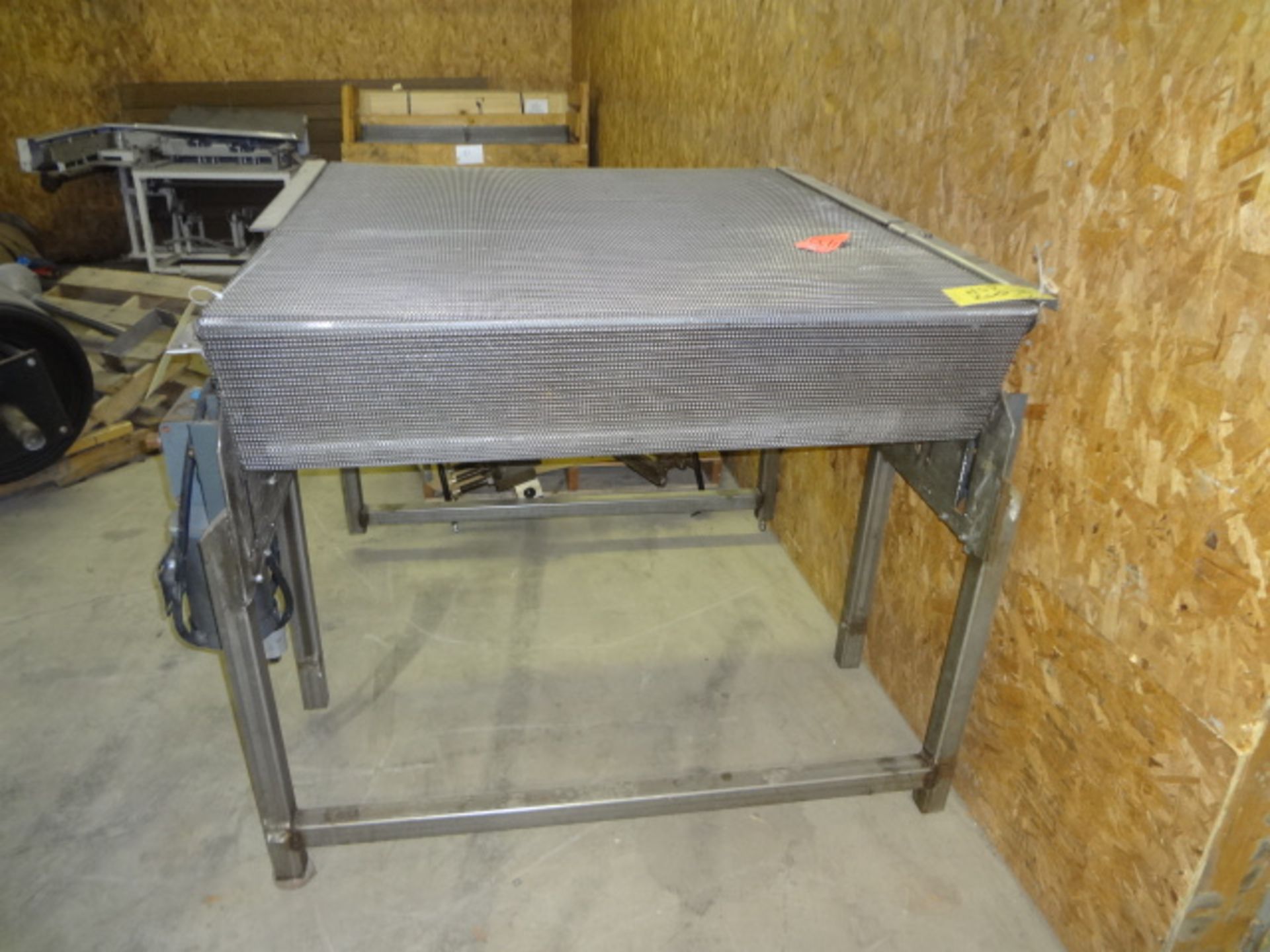 chain mesh conveyor 48” w x 60” l x 44” h w drive Rigging Fee for the item: $100