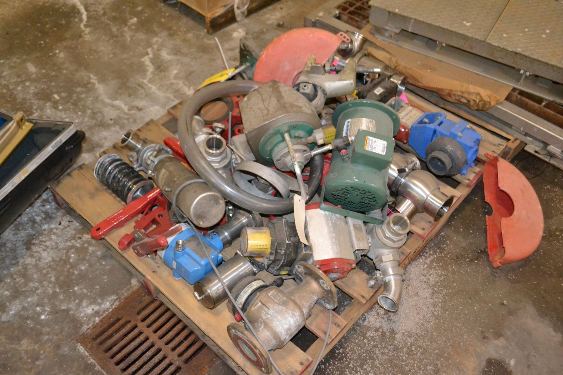 Lot of valves, actuators, and Lightnin' mixer drive and shaft, RIGGING FEE $25