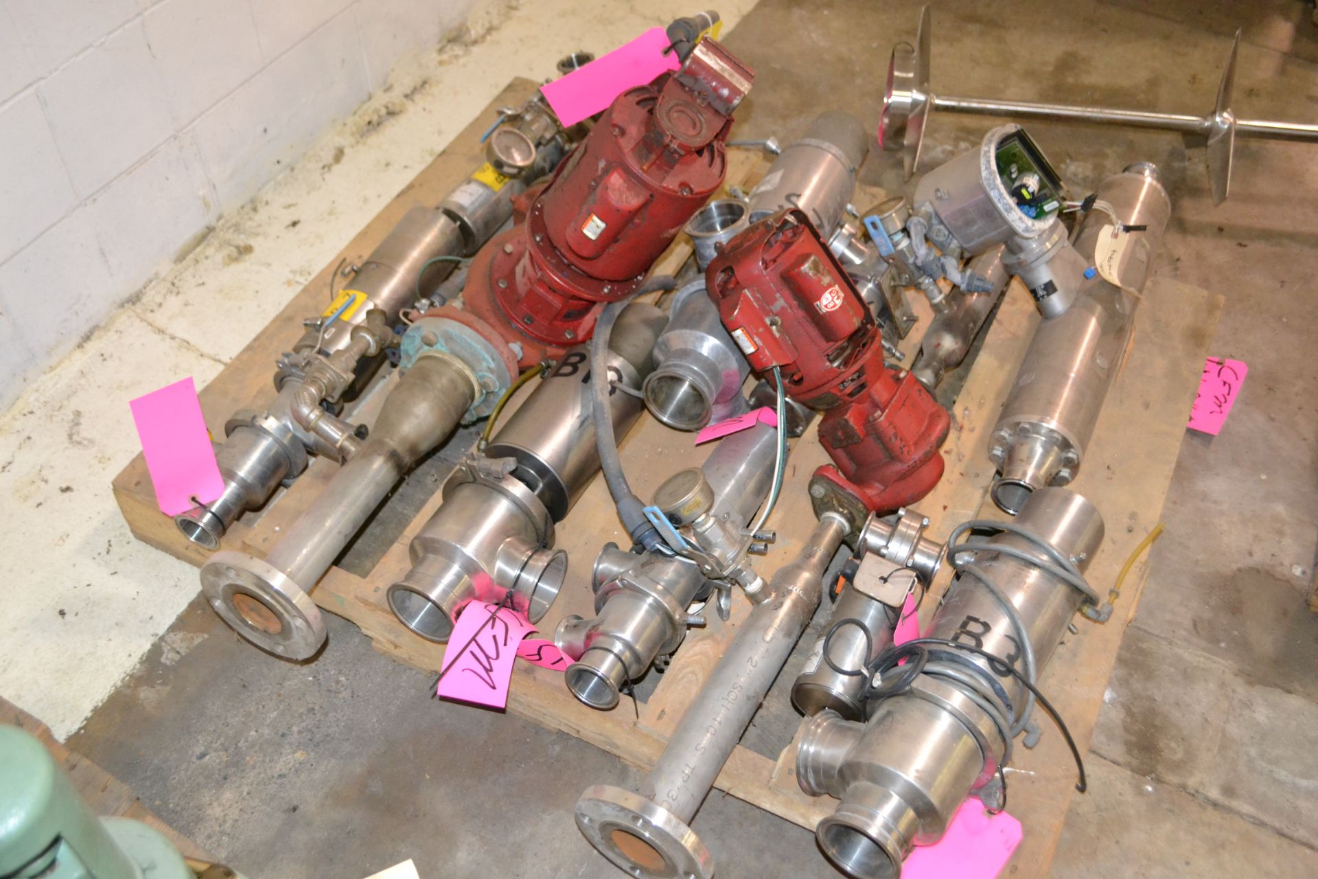 Lot of circulating pumps, air actuators, and flow meters, RIGGING FEE $25 - Image 2 of 2