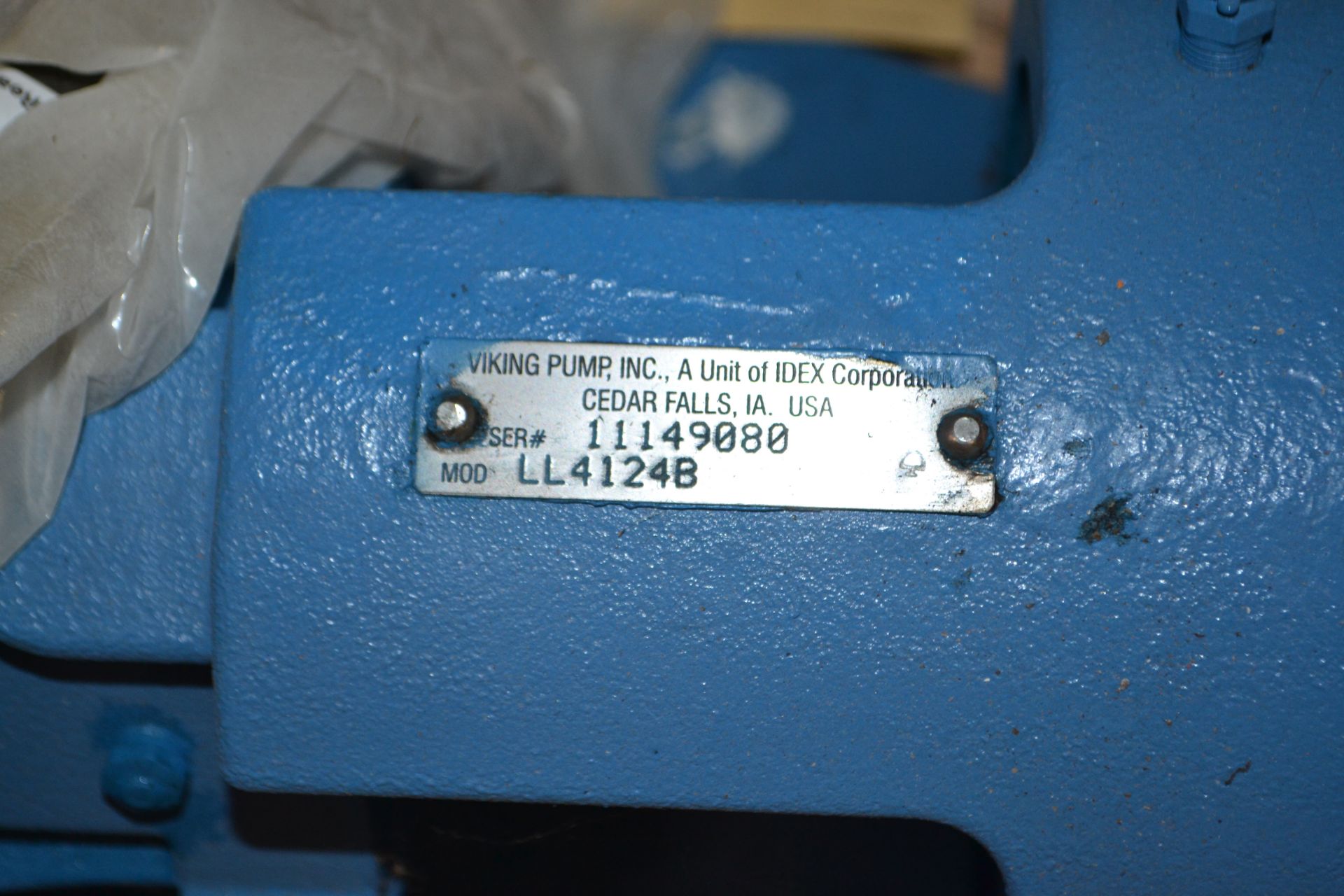 Viking model LL4124B pump new in a box, serial number 11149080, RIGGING FEE $25 - Image 2 of 2